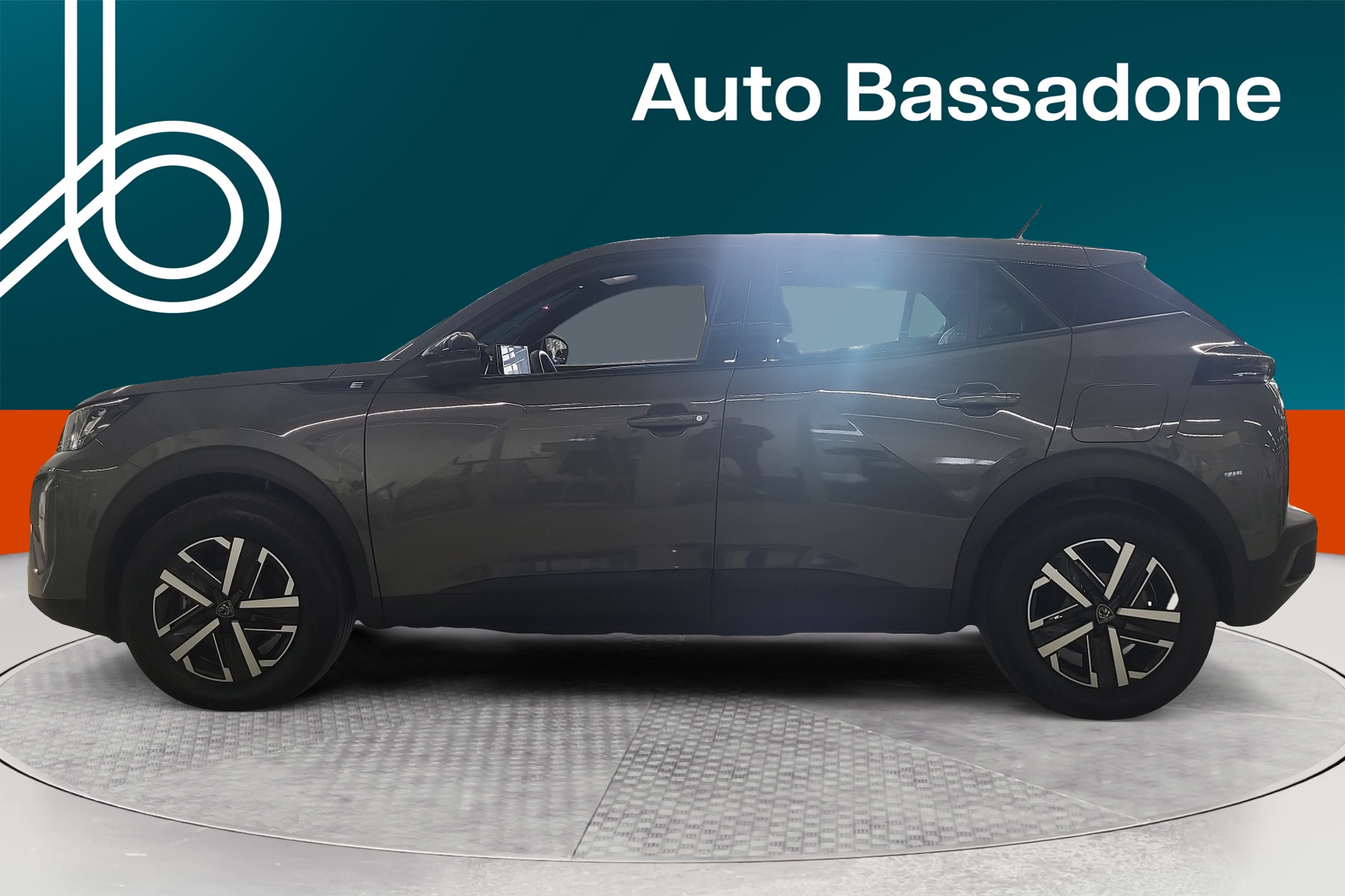 PEUGEOT e-2008 2023