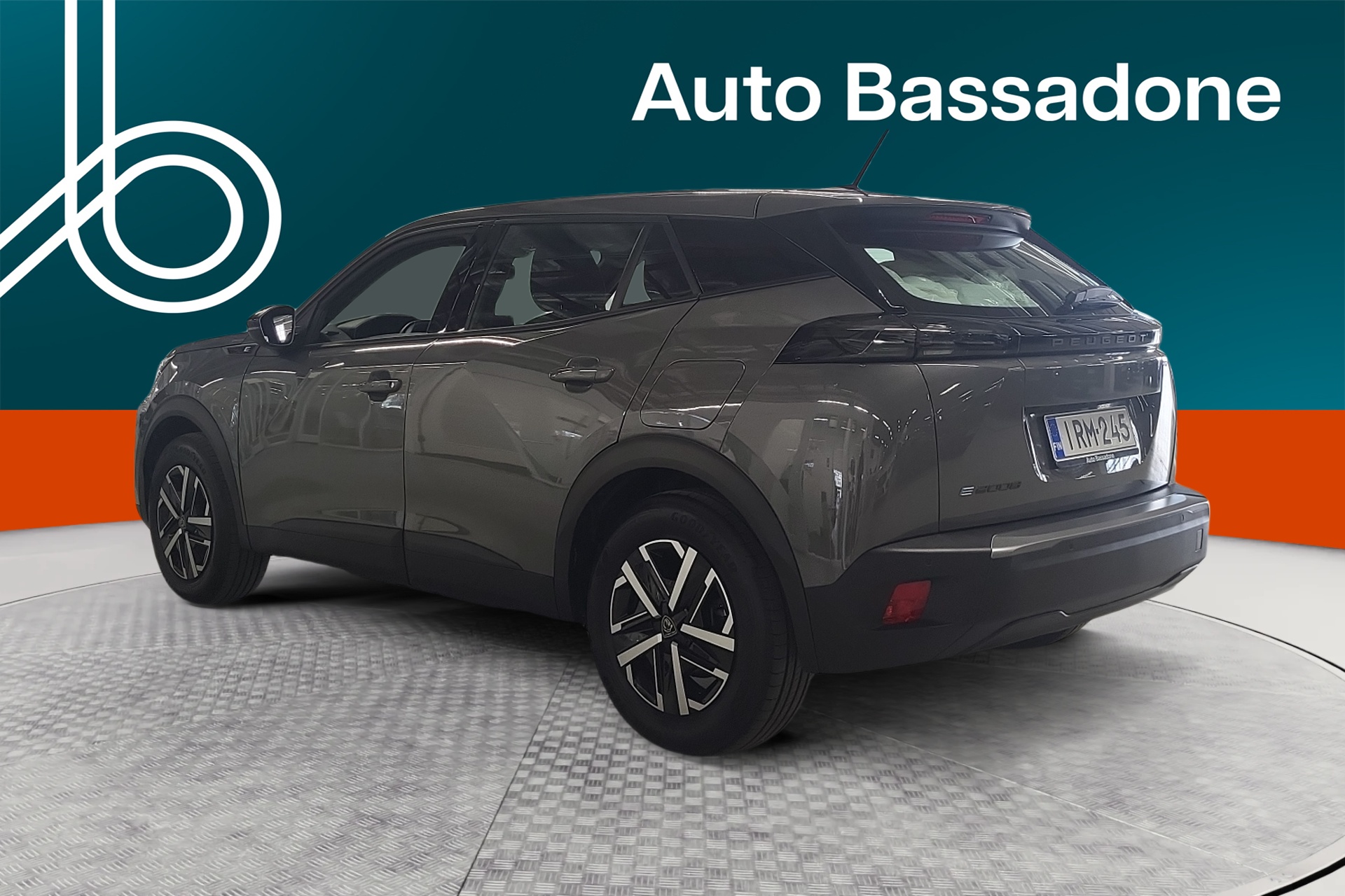 PEUGEOT e-2008 2023