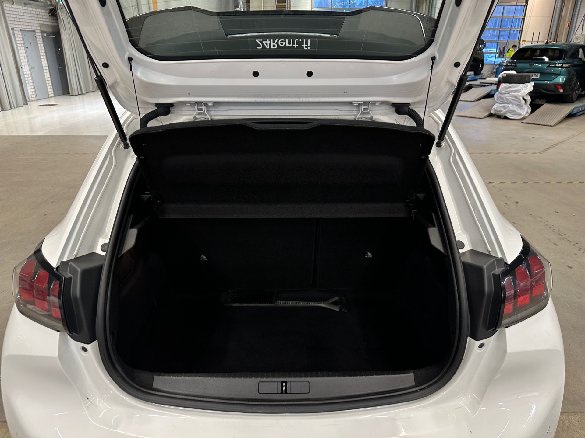 PEUGEOT 208 2022