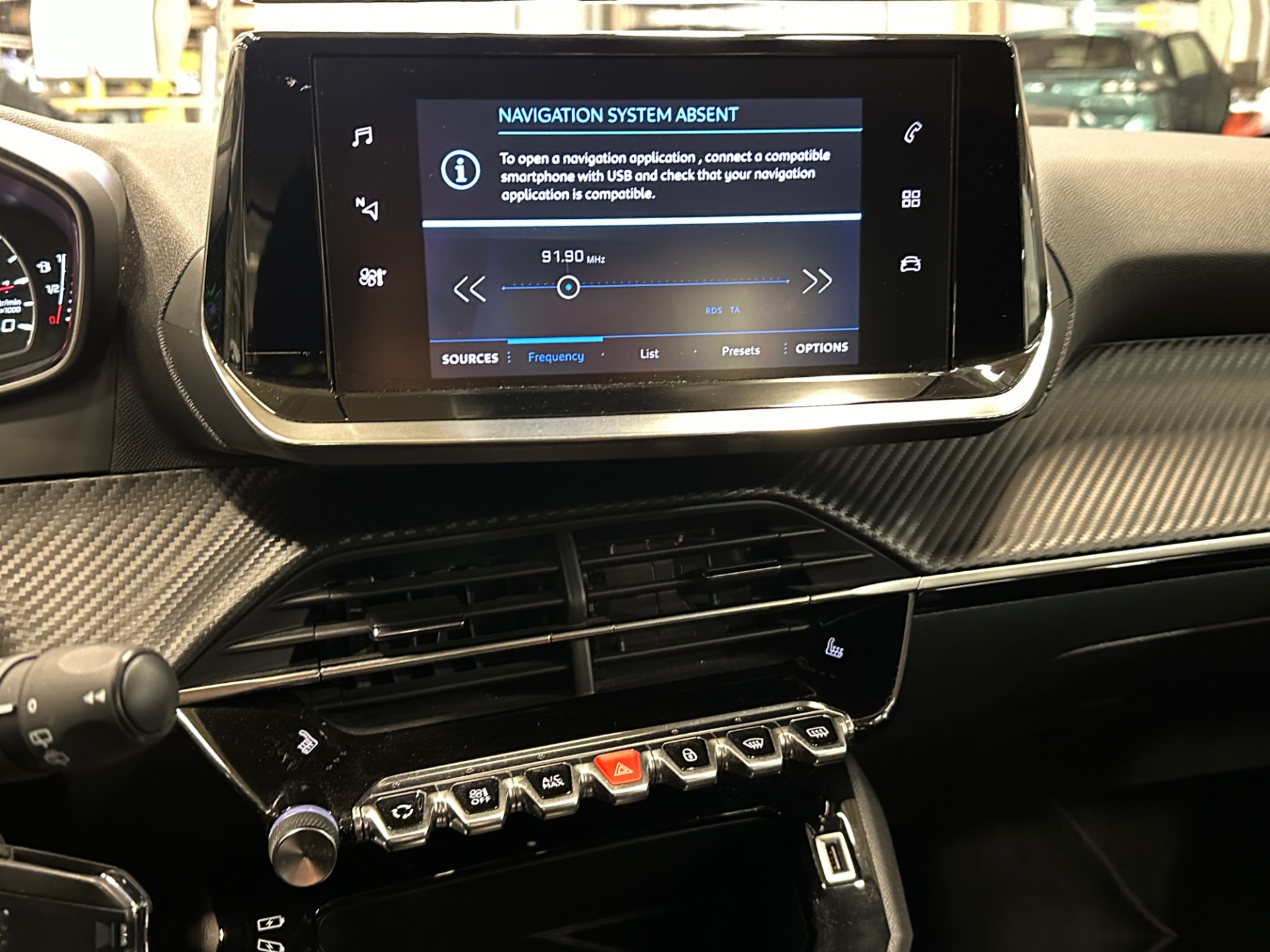 PEUGEOT 208 2022