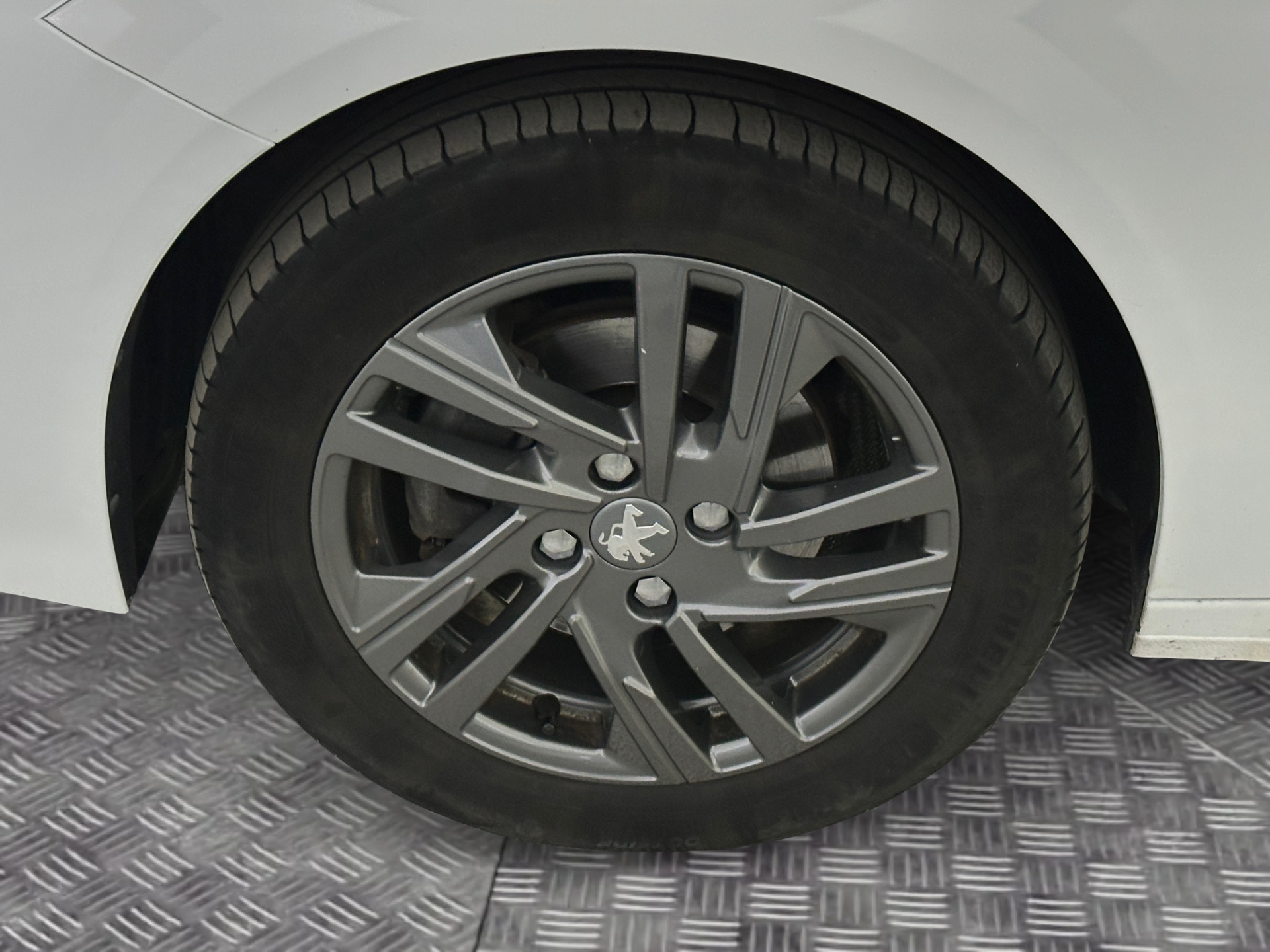 PEUGEOT 208 2022