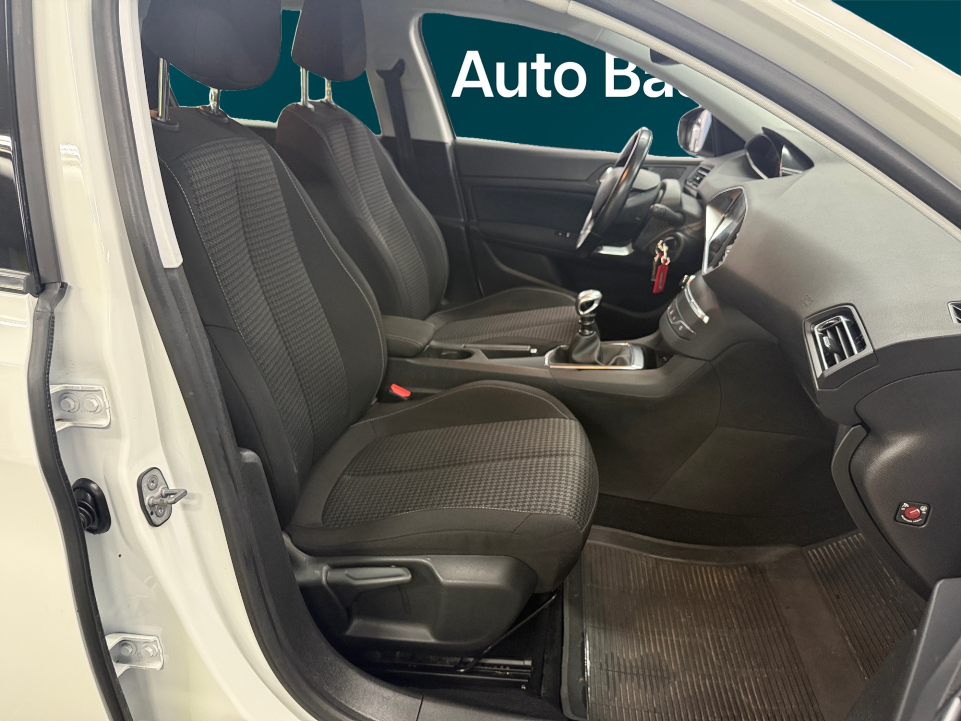 PEUGEOT 308 2019