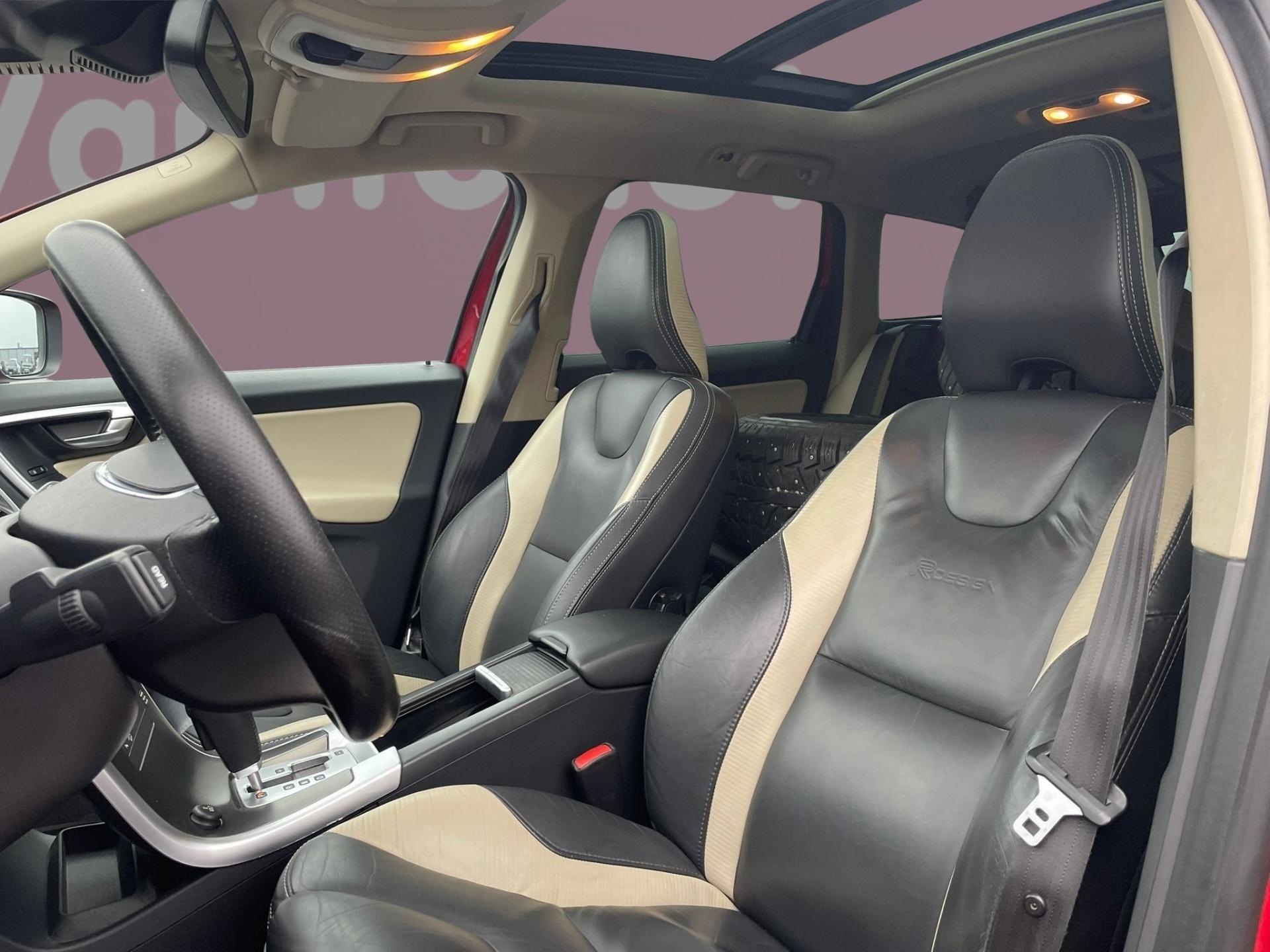 VOLVO XC60 2010