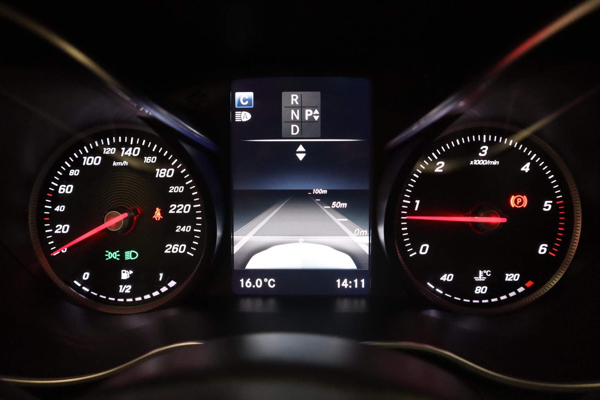 MERCEDES-BENZ C 2016