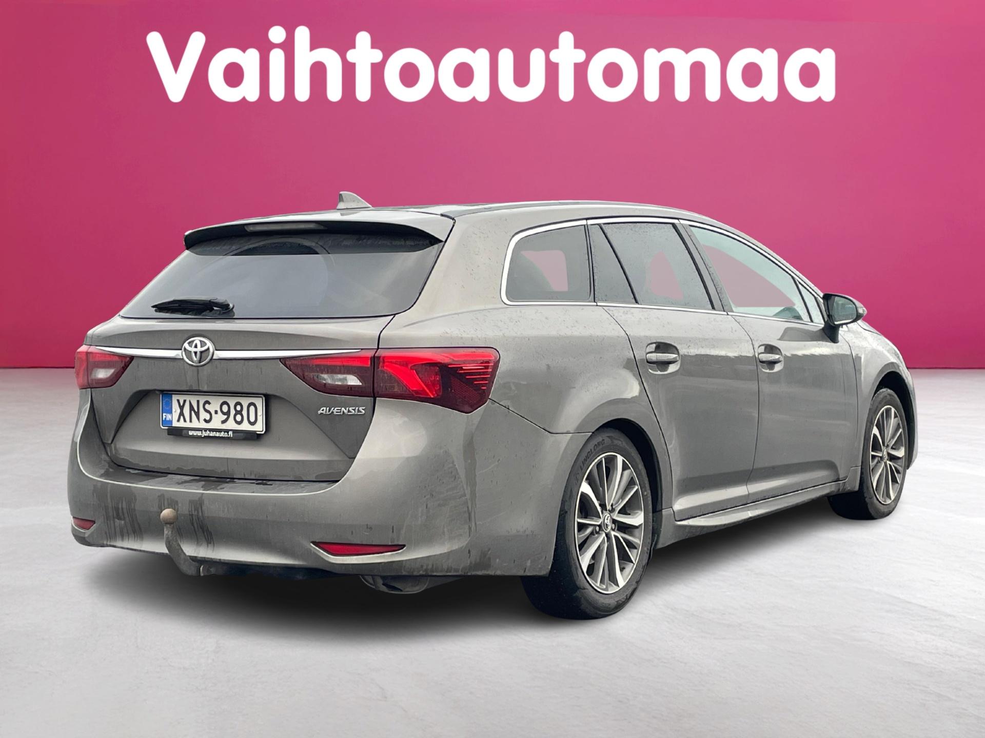 TOYOTA Avensis 2016