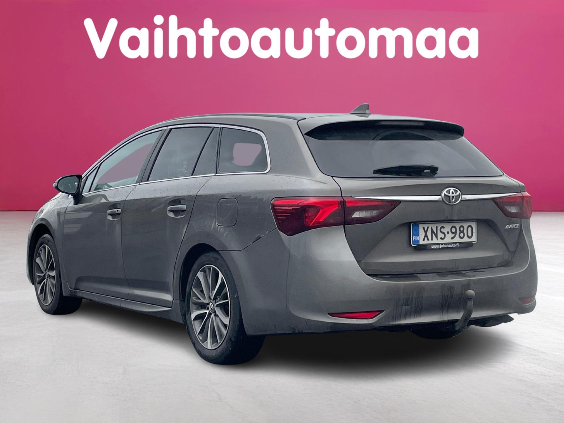 TOYOTA Avensis 2016
