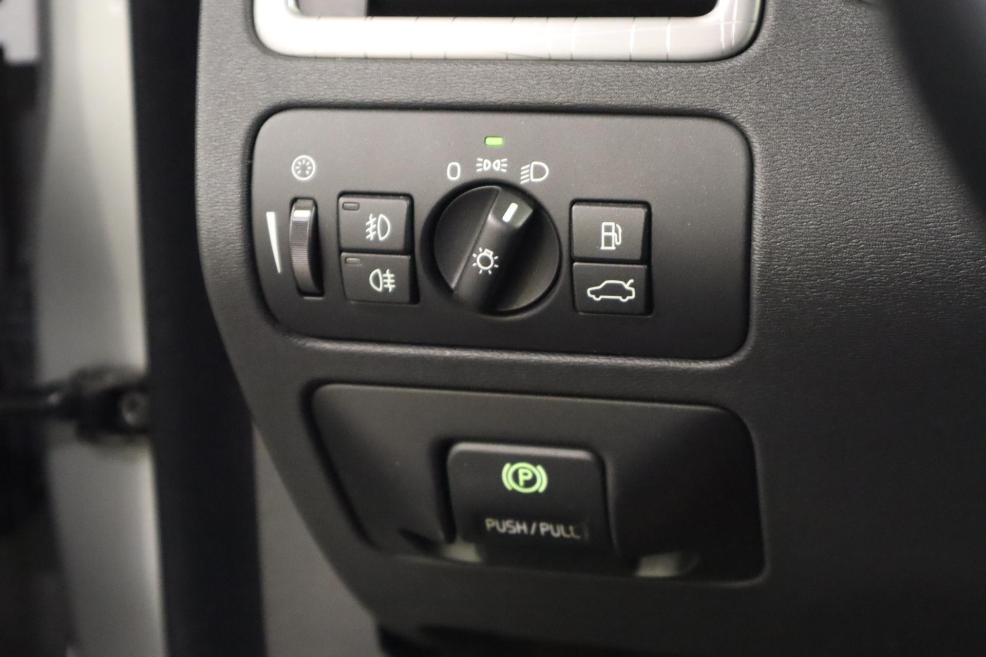 VOLVO XC70 2010
