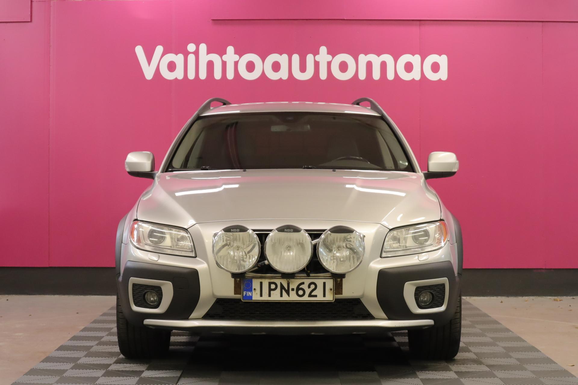 VOLVO XC70 2010