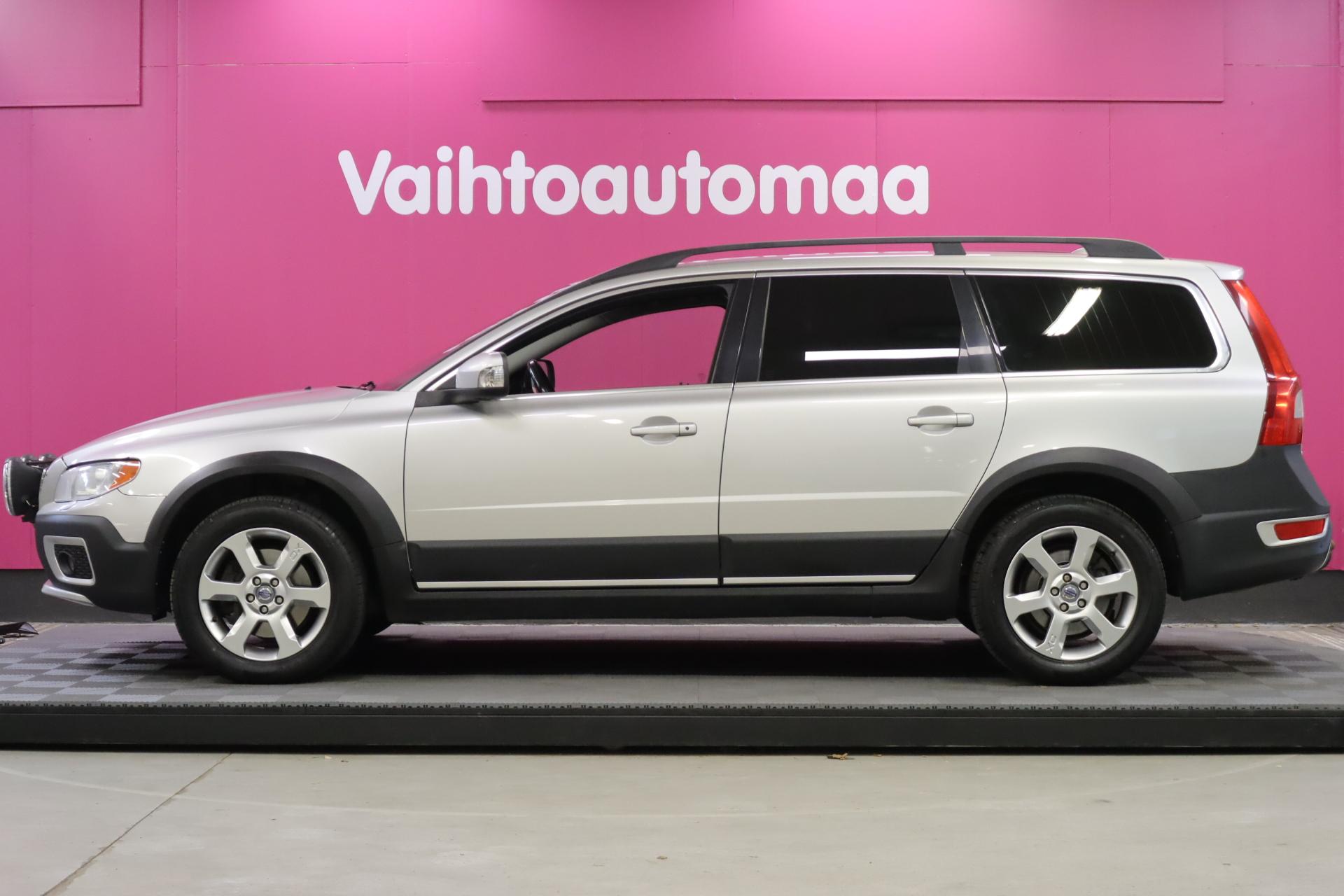 VOLVO XC70 2010
