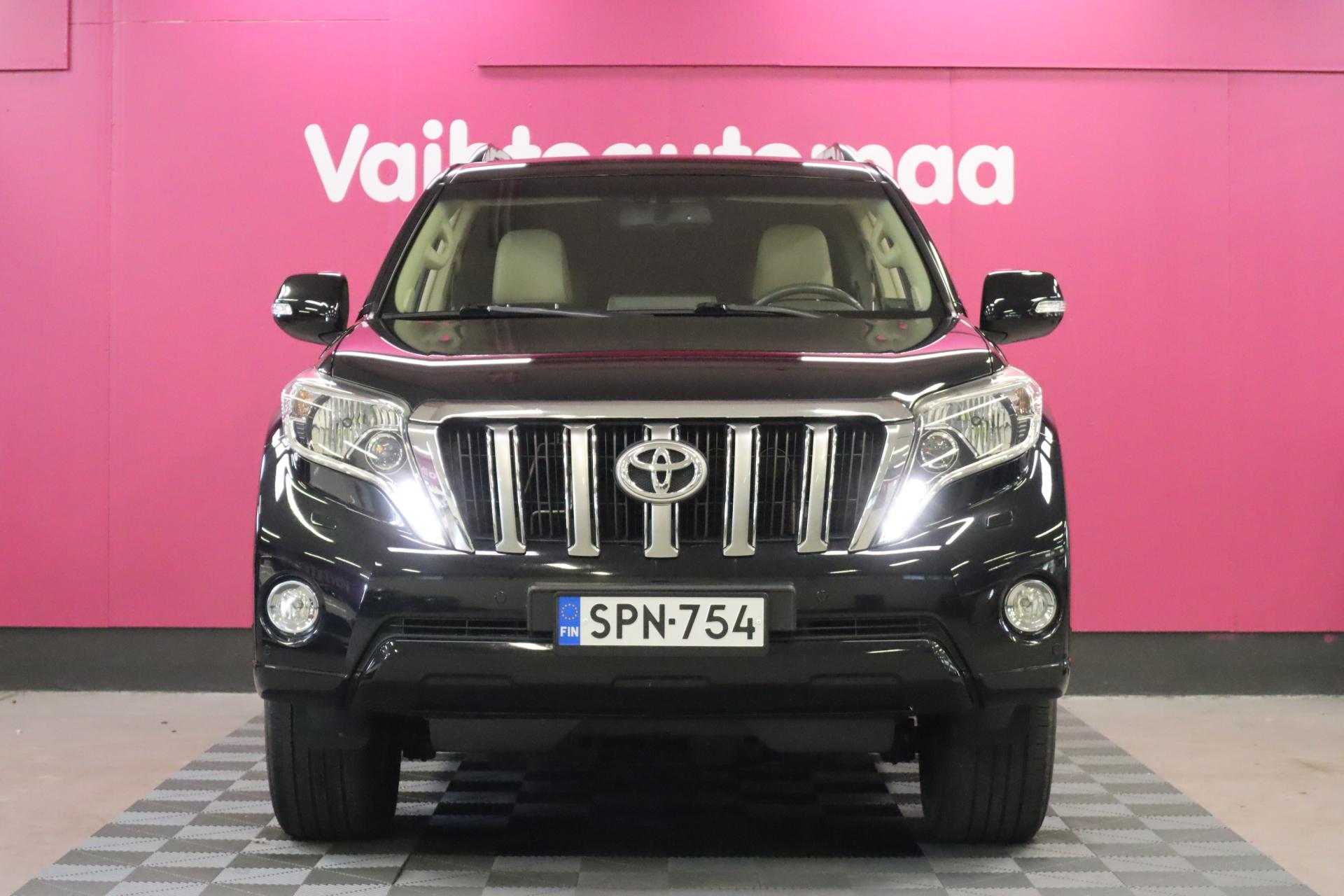 TOYOTA Land Cruiser 2014