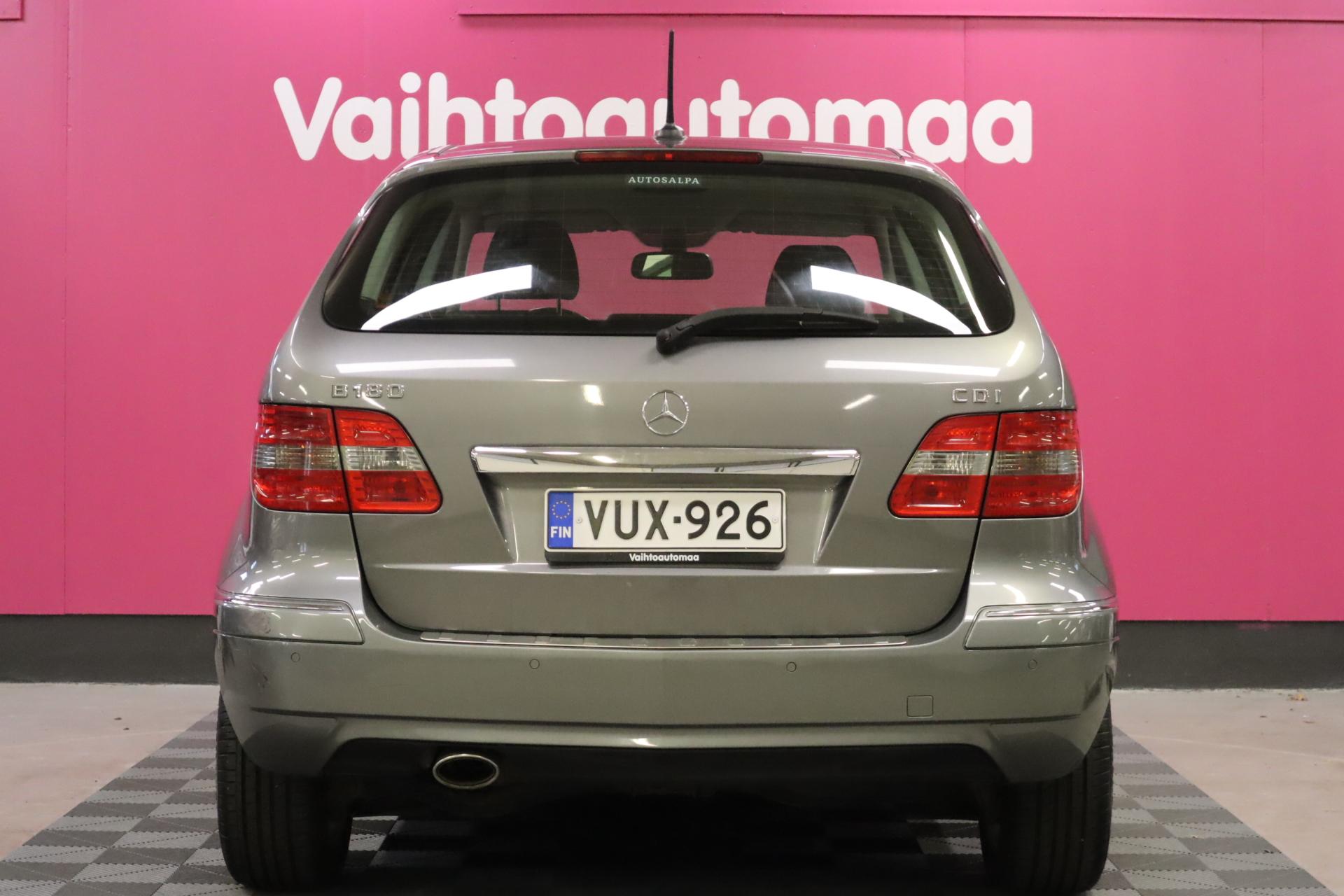 MERCEDES-BENZ B 2010