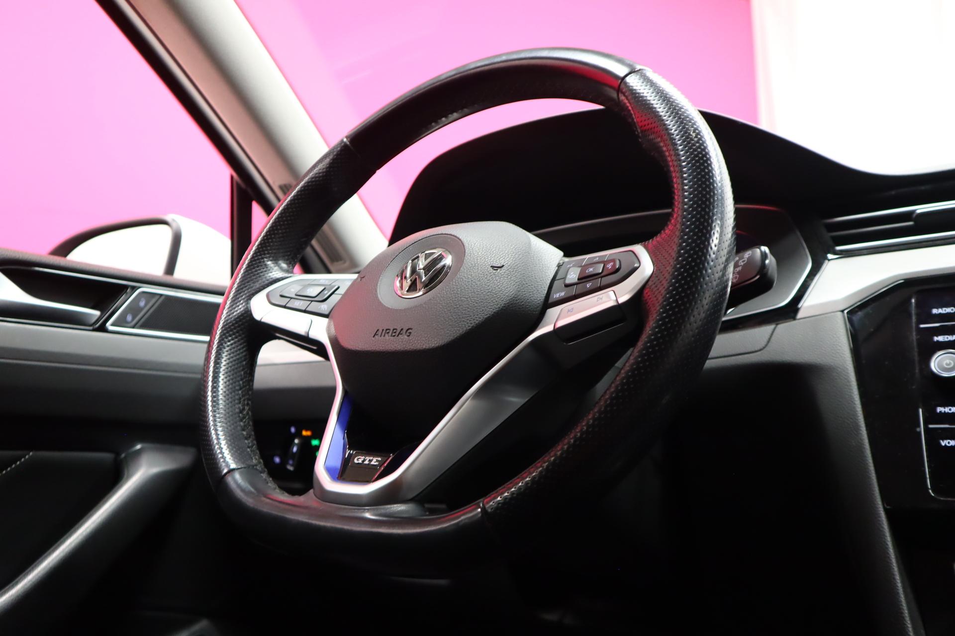 VOLKSWAGEN Passat 2020