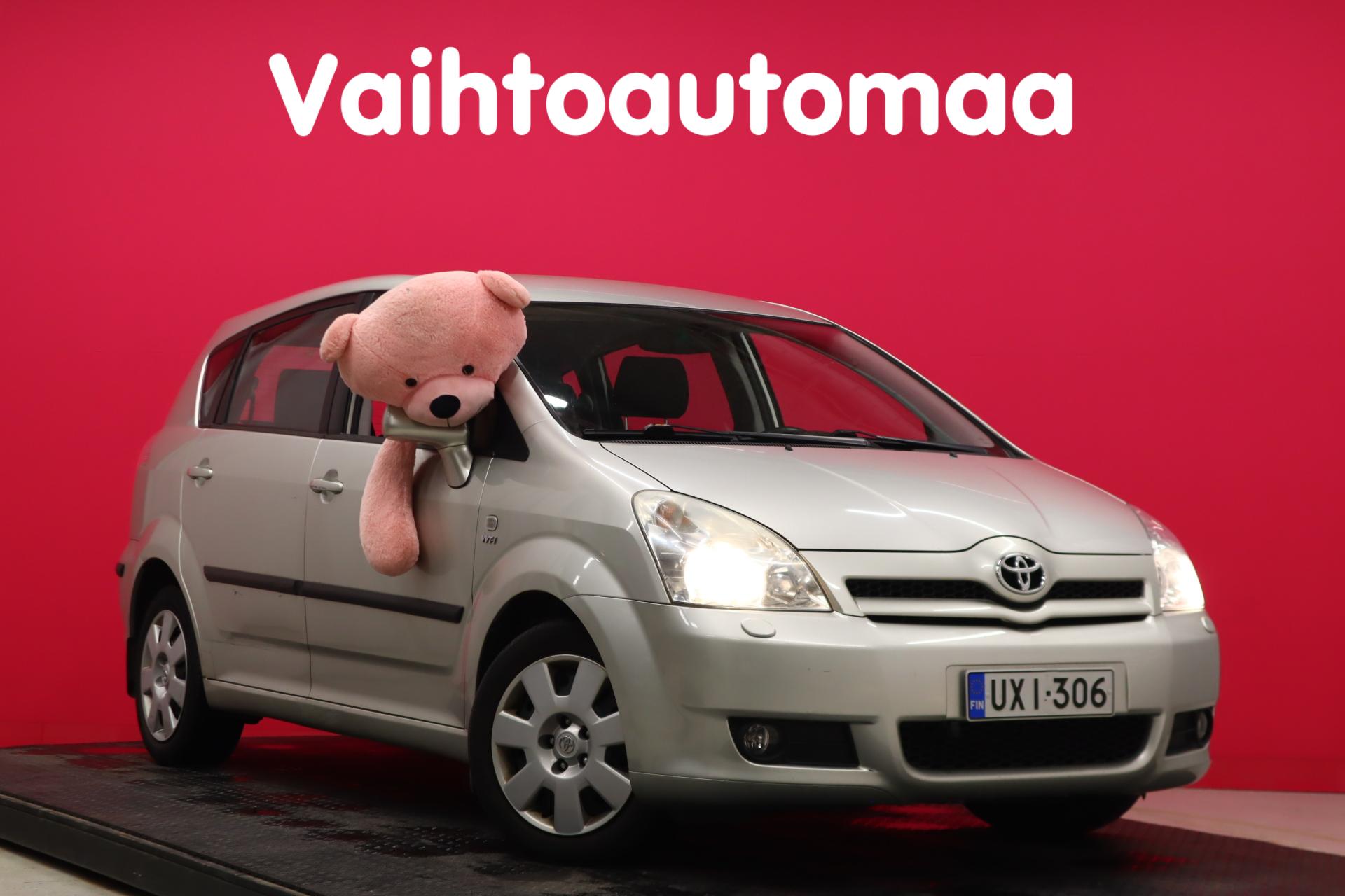 TOYOTA Corolla Verso 2004