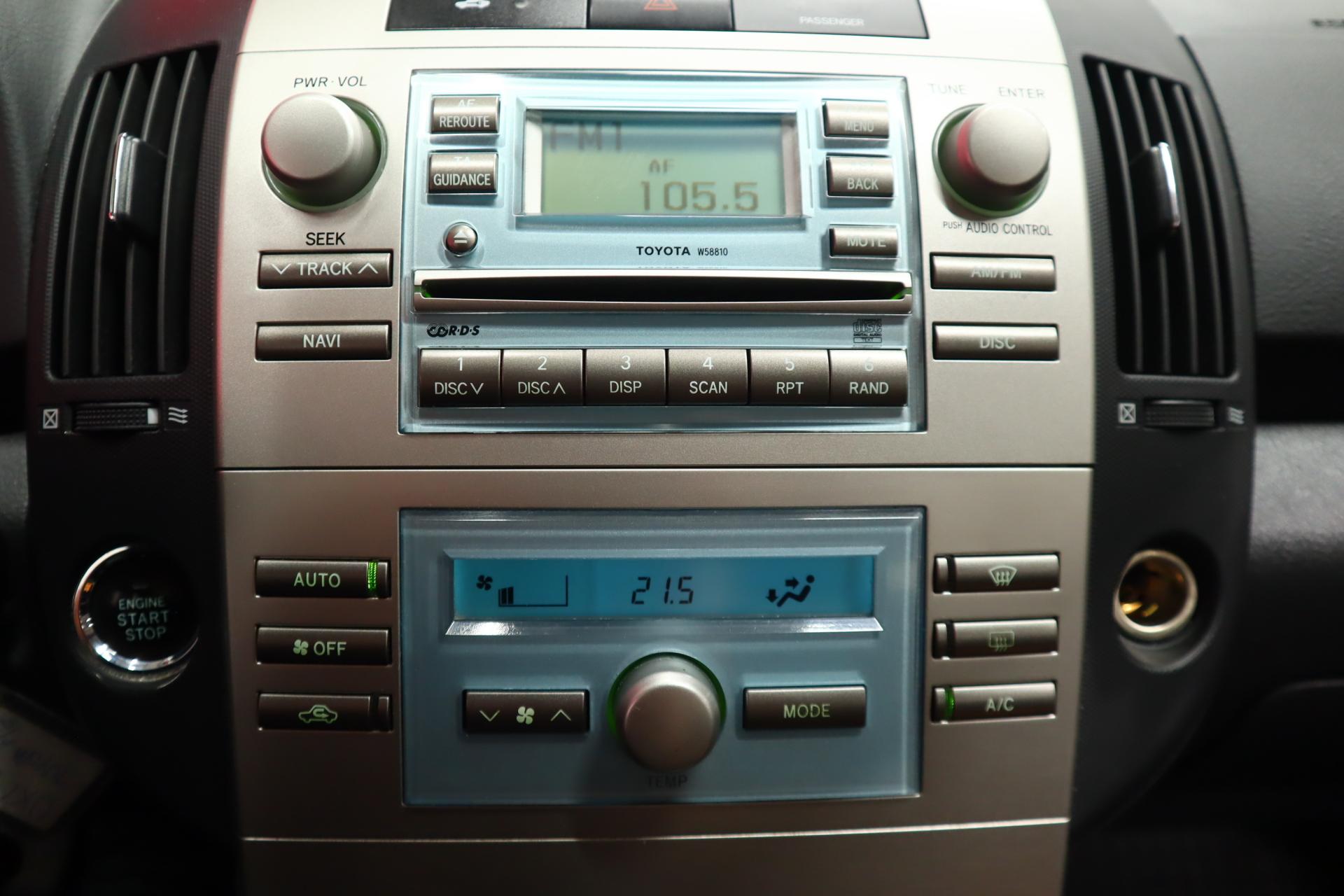 TOYOTA Corolla Verso 2004