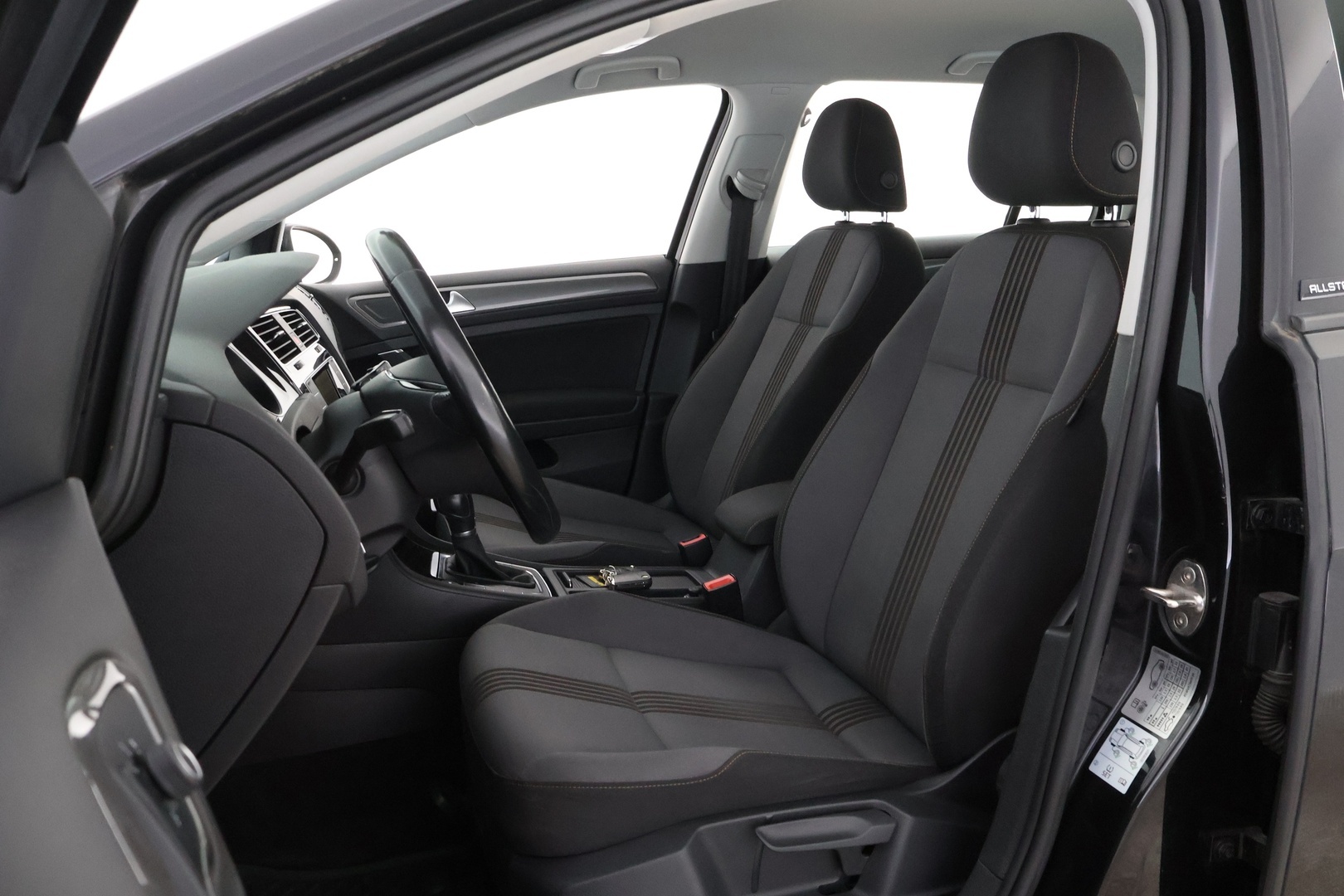 VOLKSWAGEN Golf 2017