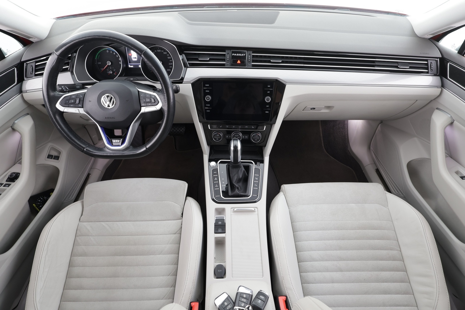 VOLKSWAGEN Passat 2020