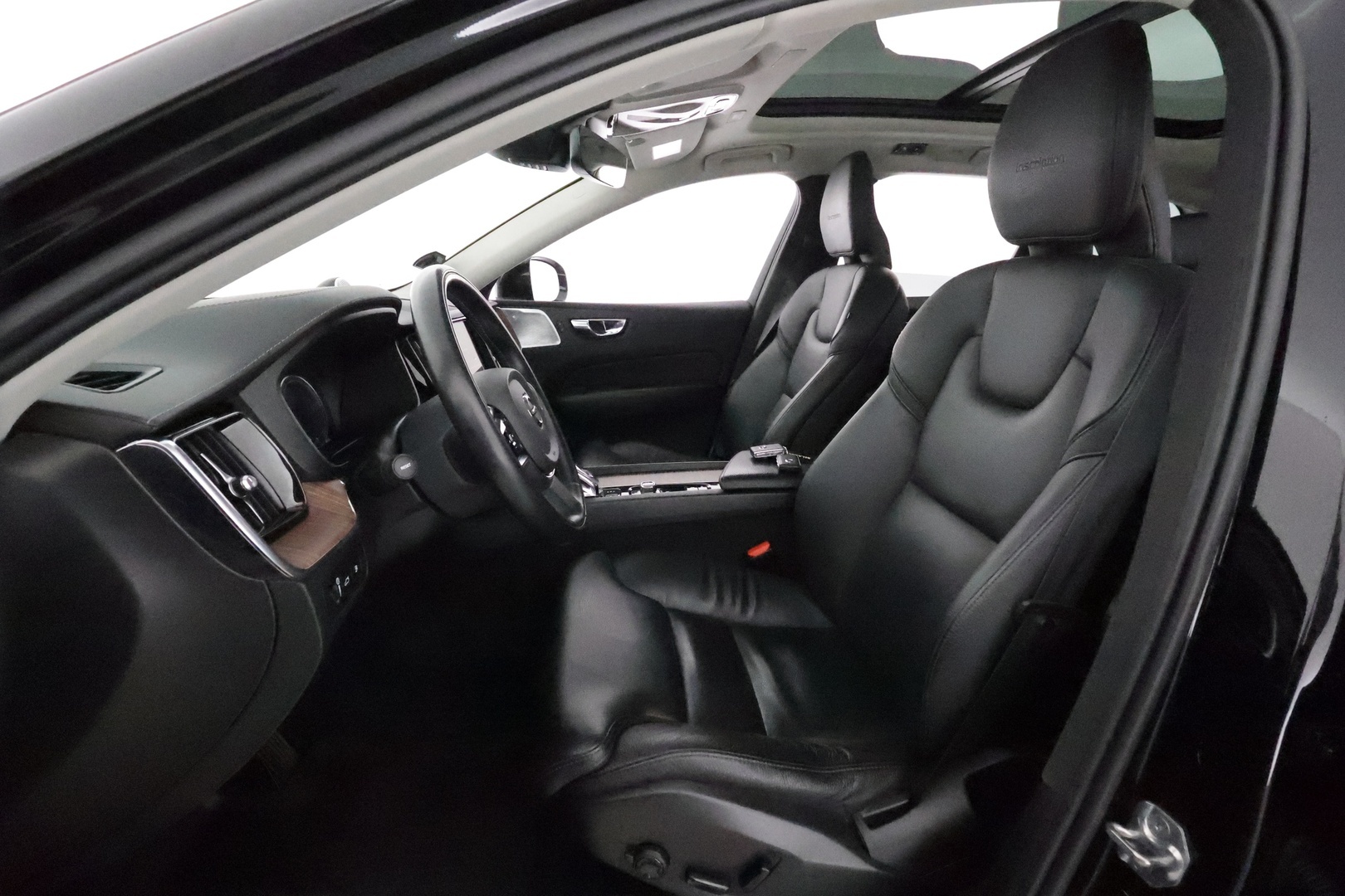 VOLVO XC60 2020