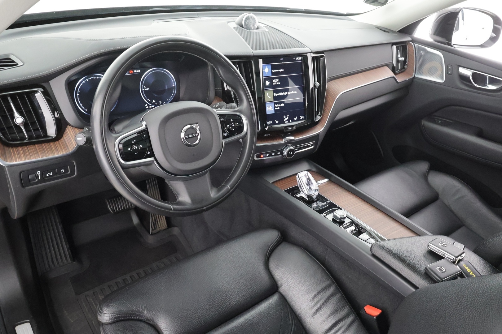 VOLVO XC60 2020