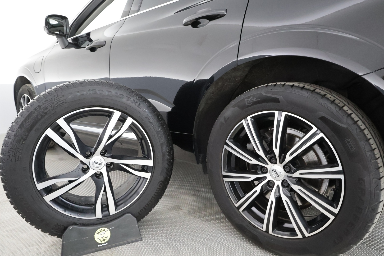 VOLVO XC60 2020