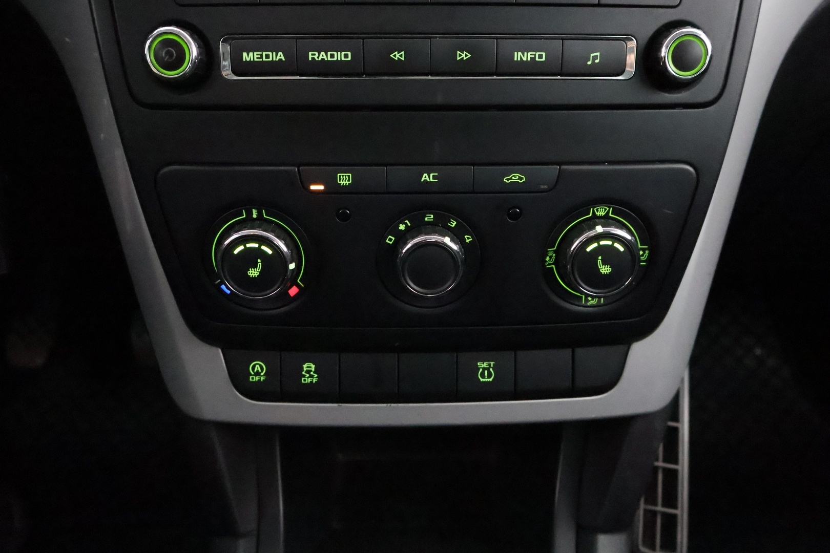 SKODA Yeti 2013