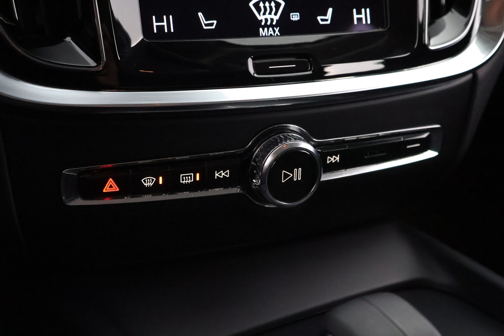VOLVO V60 2022