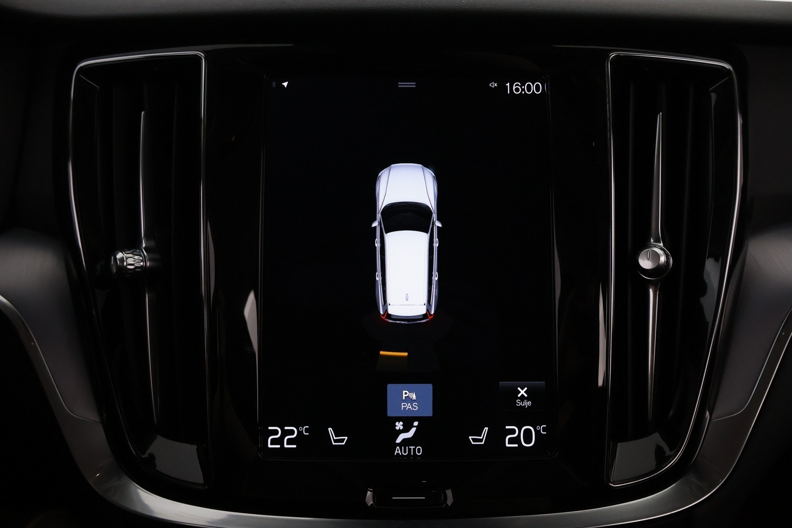 VOLVO V60 2022
