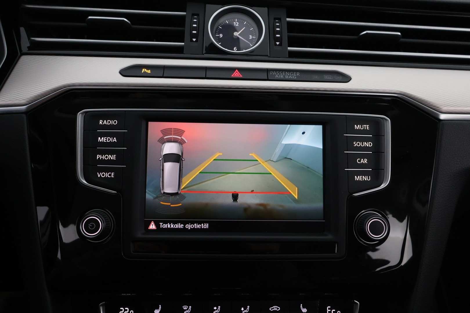 VOLKSWAGEN Passat 2016