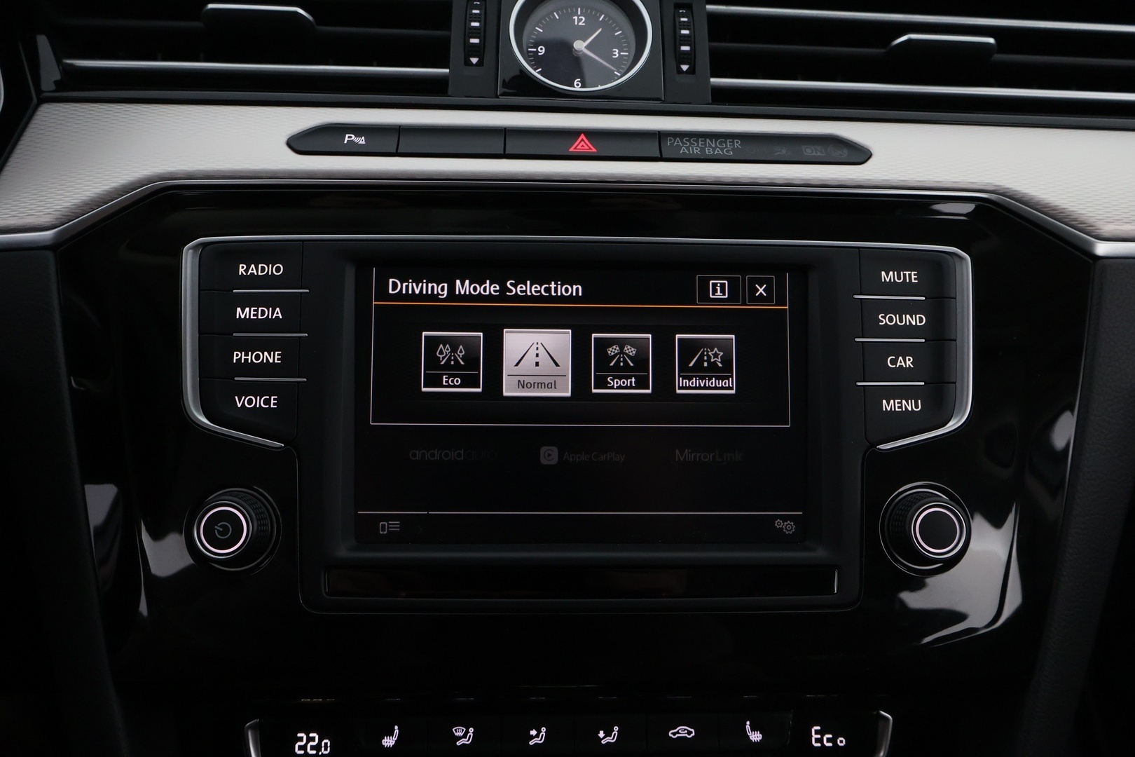 VOLKSWAGEN Passat 2016