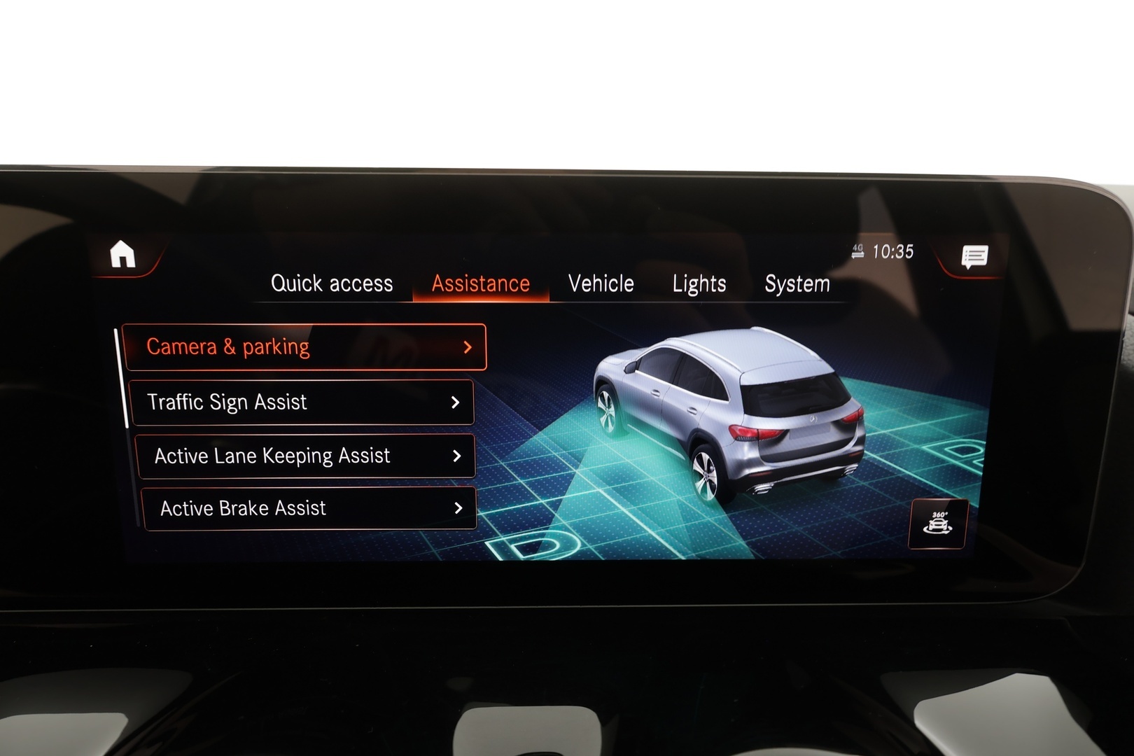 MERCEDES-BENZ GLA 2023