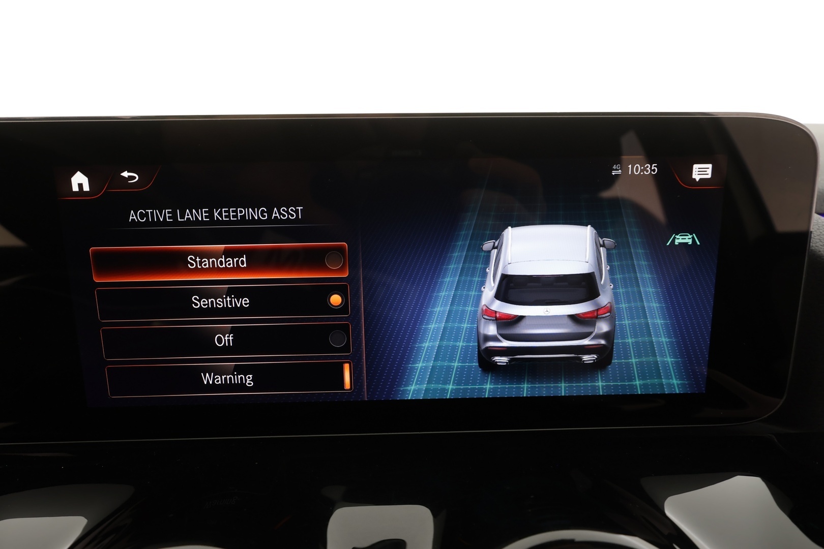 MERCEDES-BENZ GLA 2023