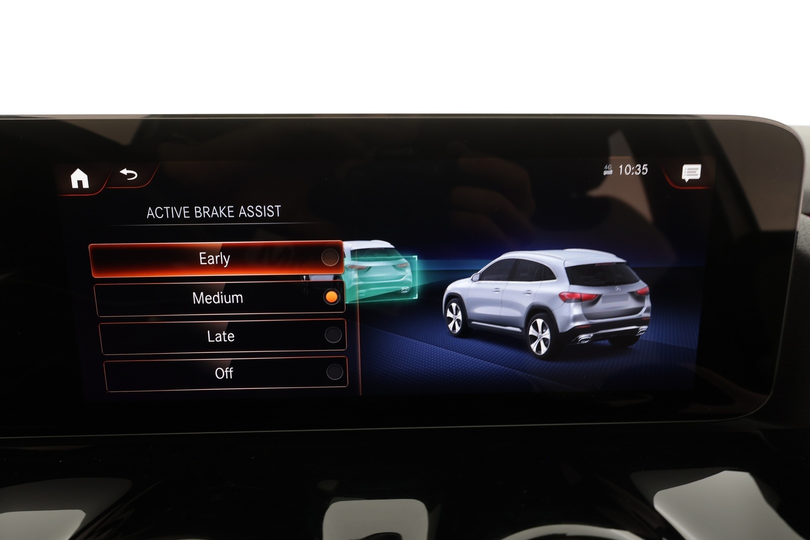 MERCEDES-BENZ GLA 2023