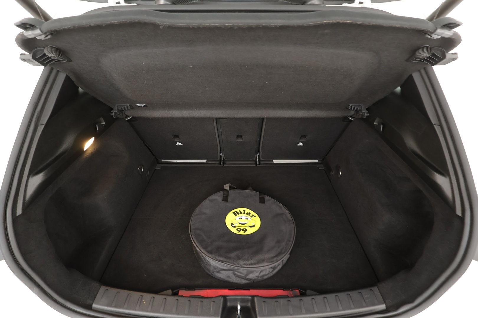 MERCEDES-BENZ GLA 2023