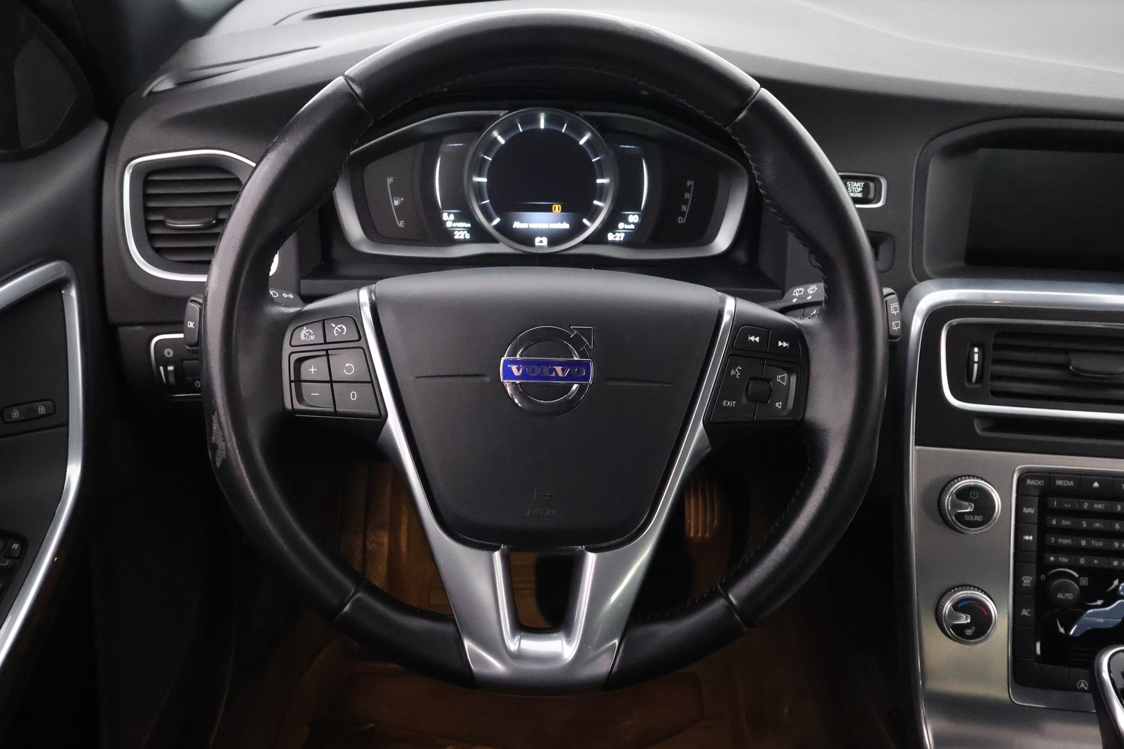 VOLVO V60 Cross Country 2016