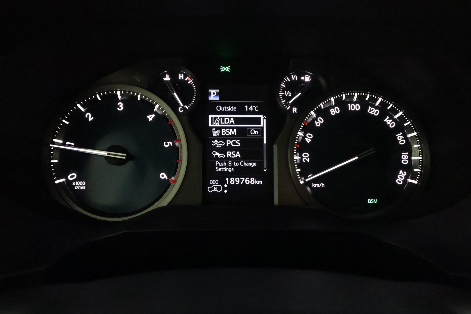 TOYOTA LAND CRUISER 2018