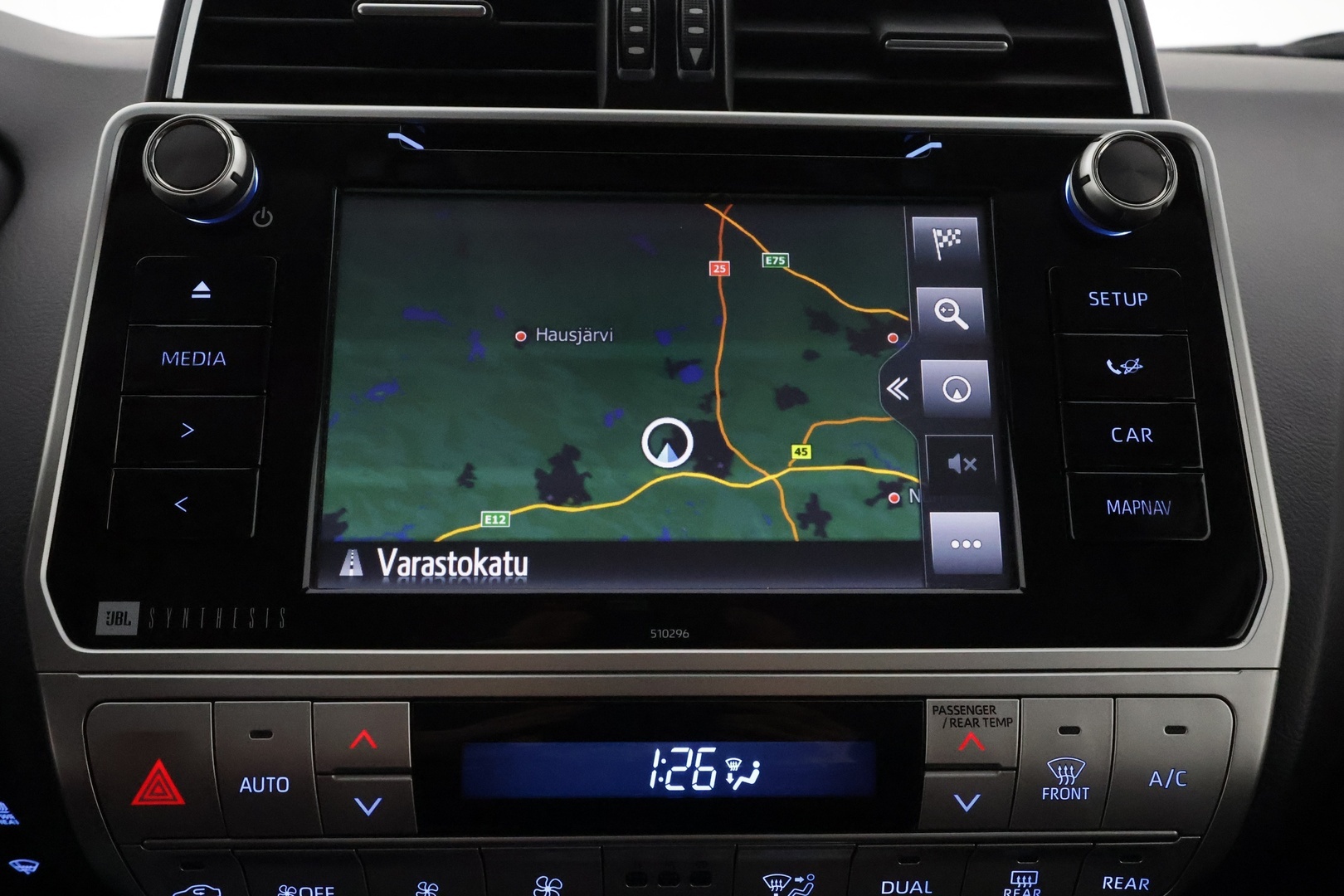 TOYOTA LAND CRUISER 2018