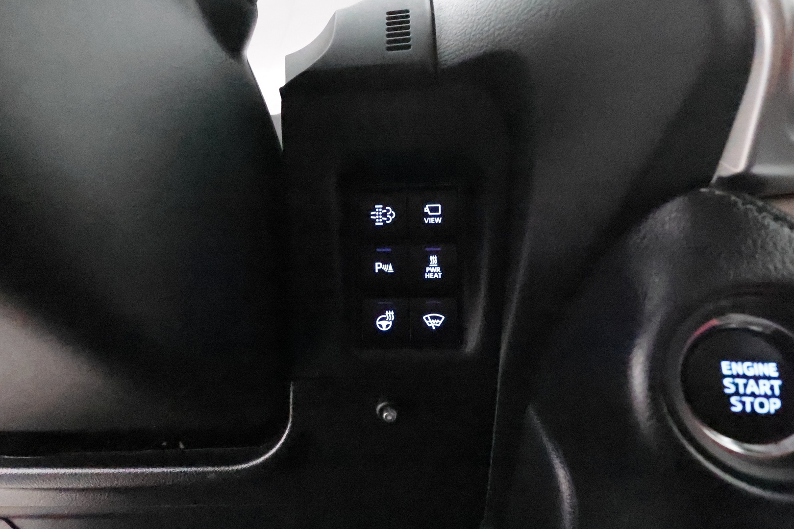 TOYOTA LAND CRUISER 2018
