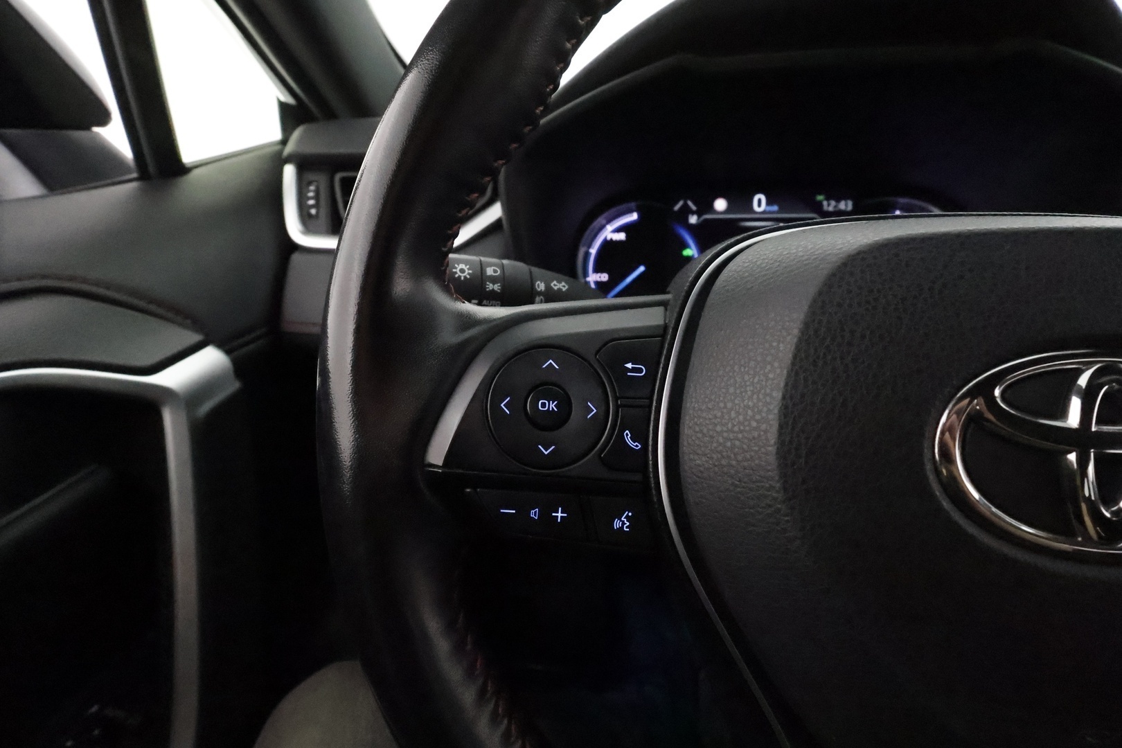 TOYOTA RAV4 PLUG-IN 2020
