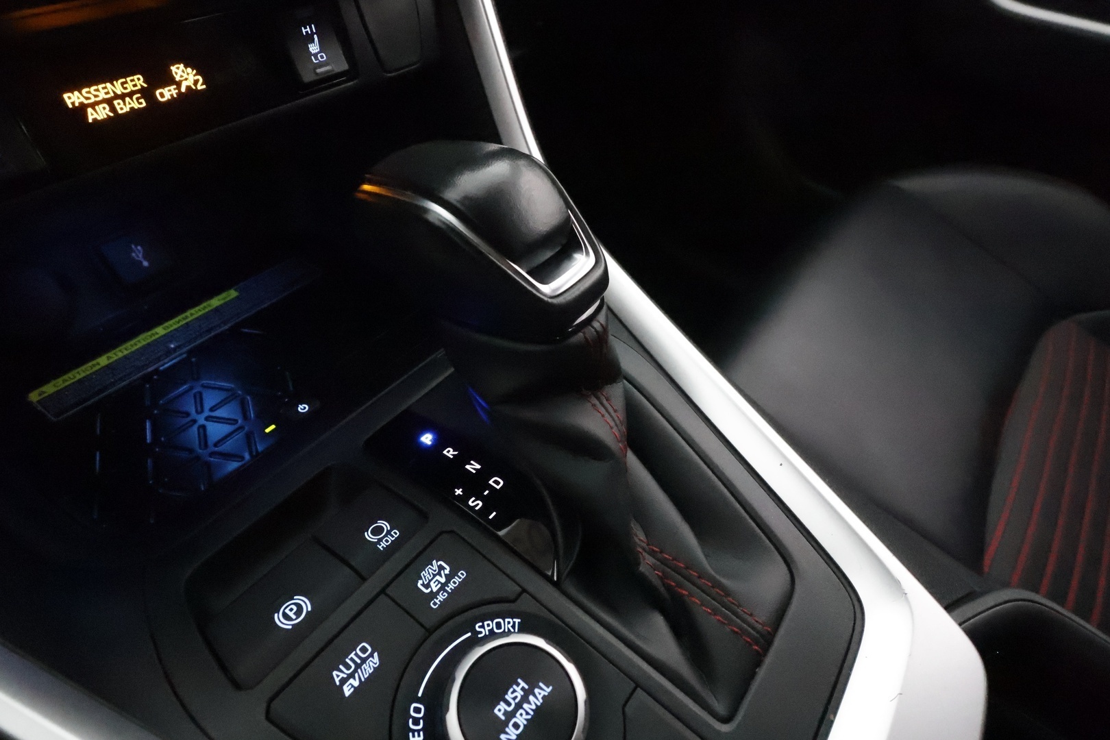 TOYOTA RAV4 PLUG-IN 2020