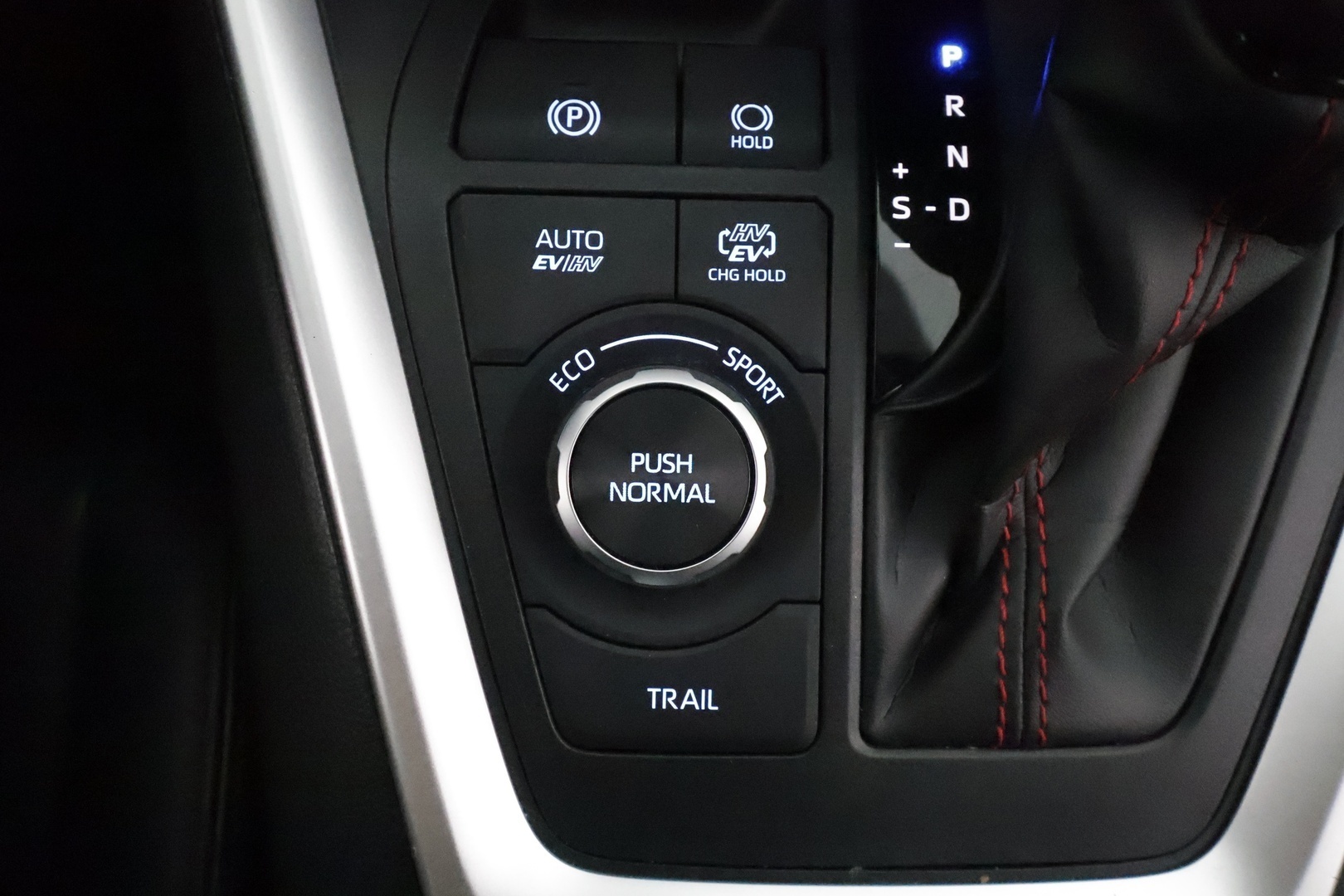 TOYOTA RAV4 PLUG-IN 2020