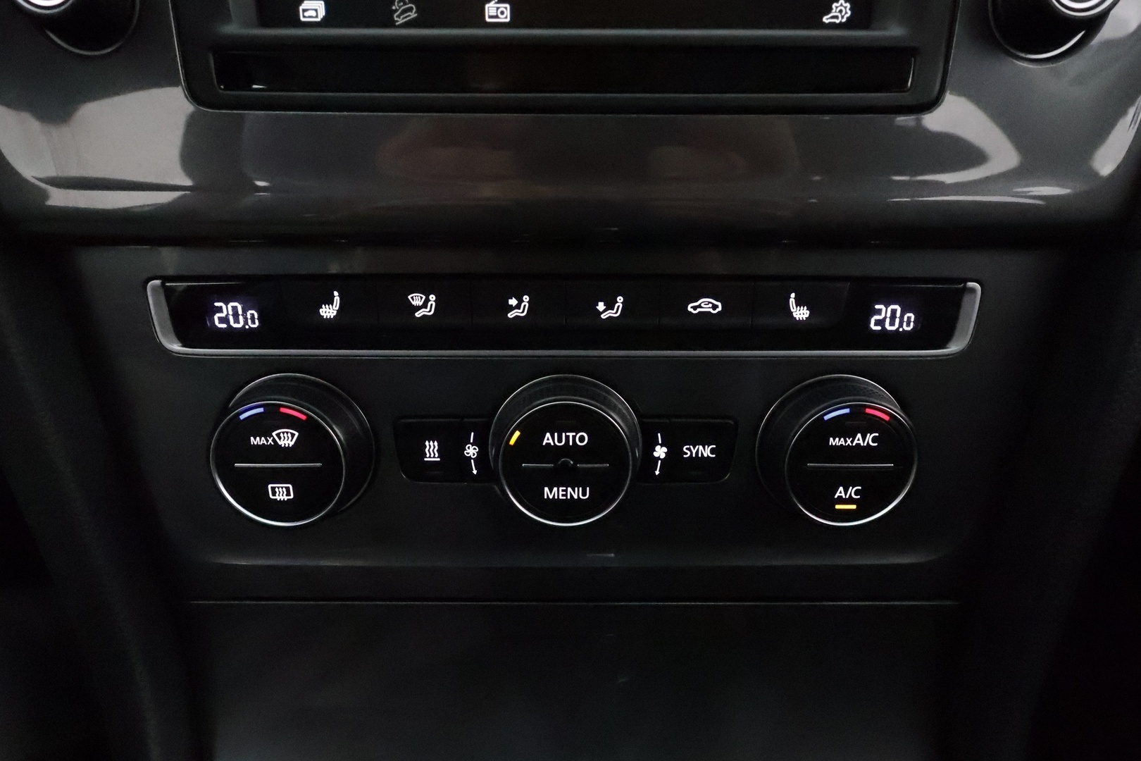 VOLKSWAGEN GOLF 2016