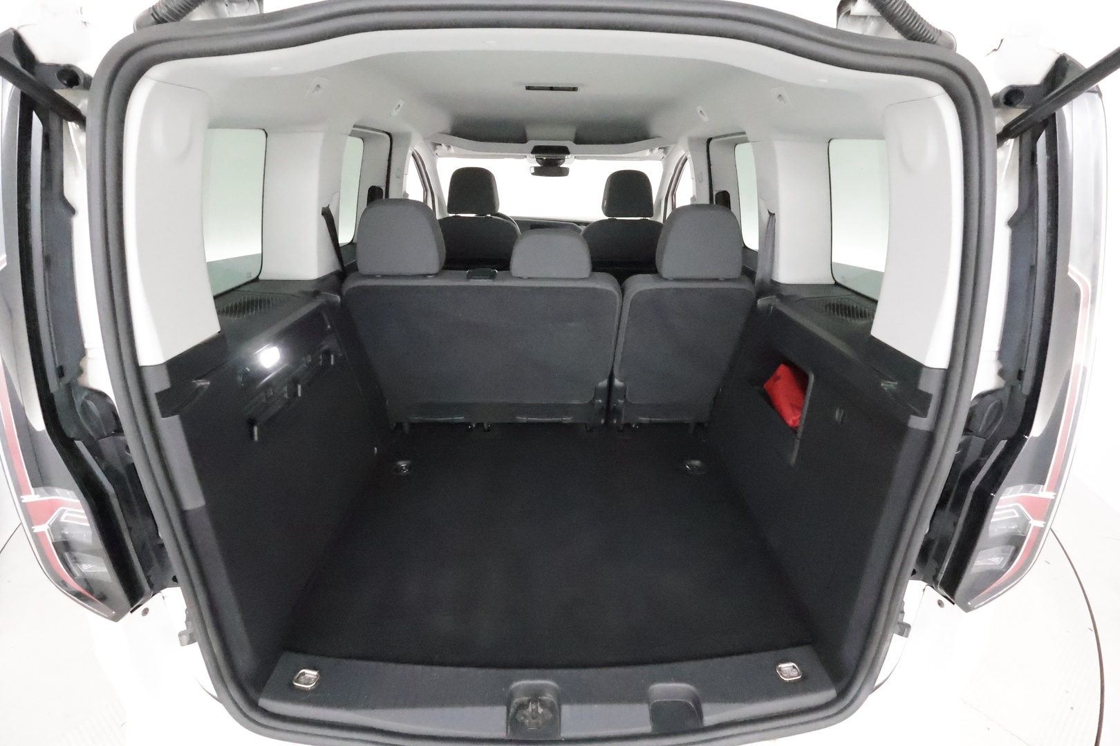 VOLKSWAGEN Caddy 2021