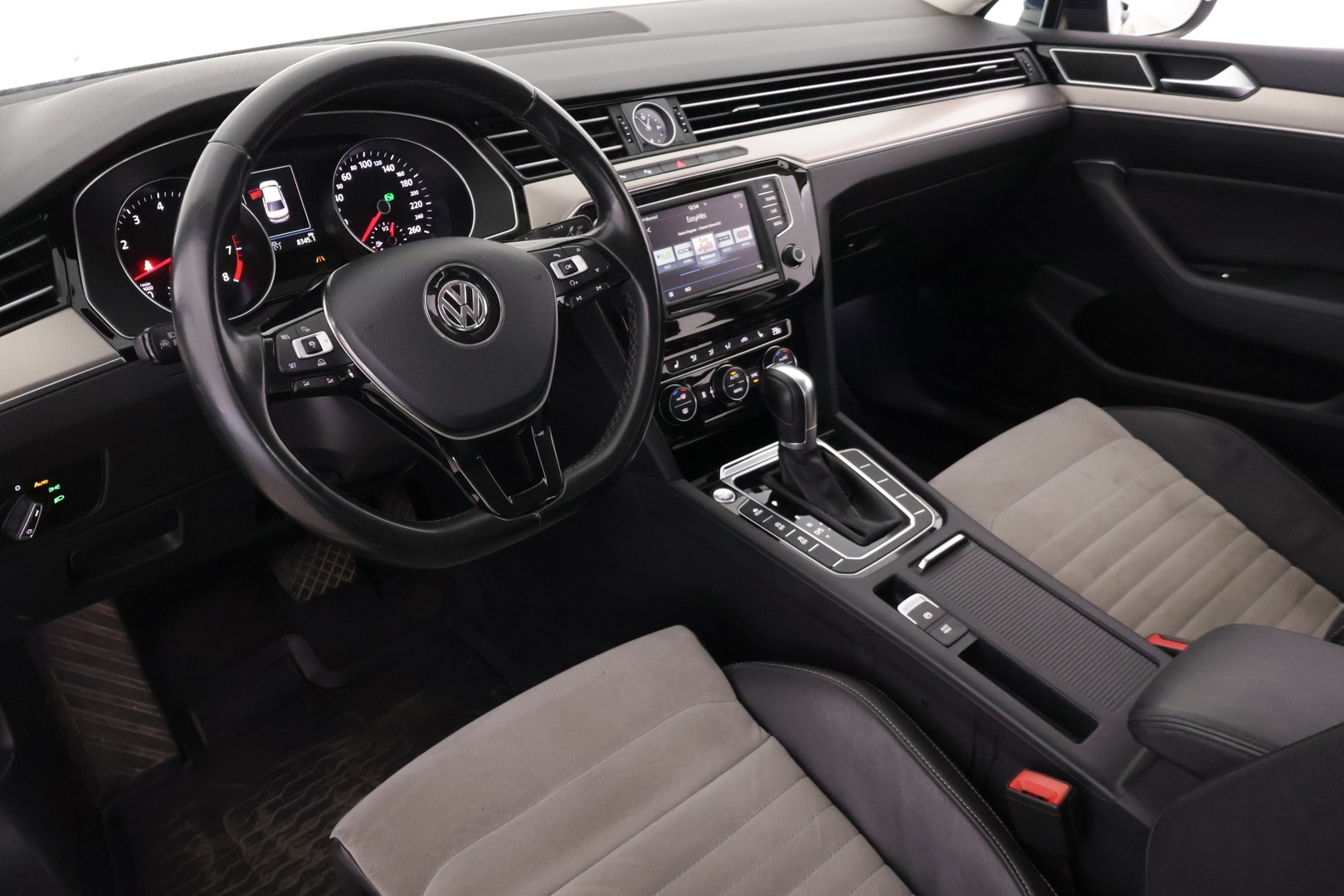 VOLKSWAGEN Passat 2017