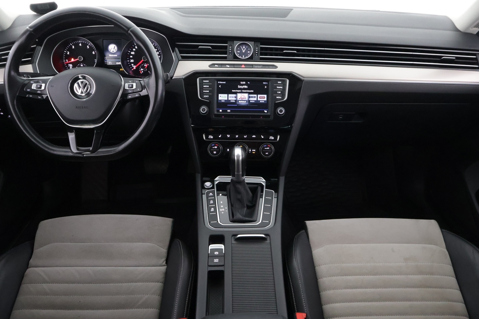 VOLKSWAGEN Passat 2017