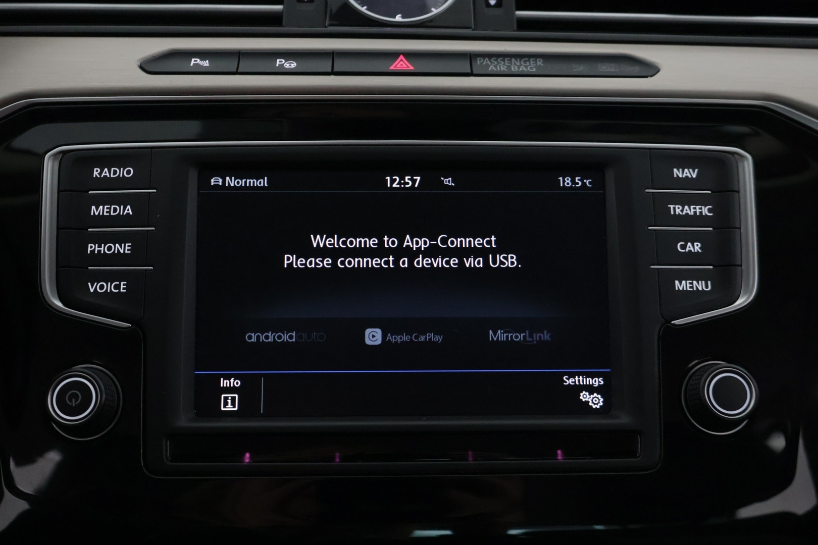 VOLKSWAGEN Passat 2017