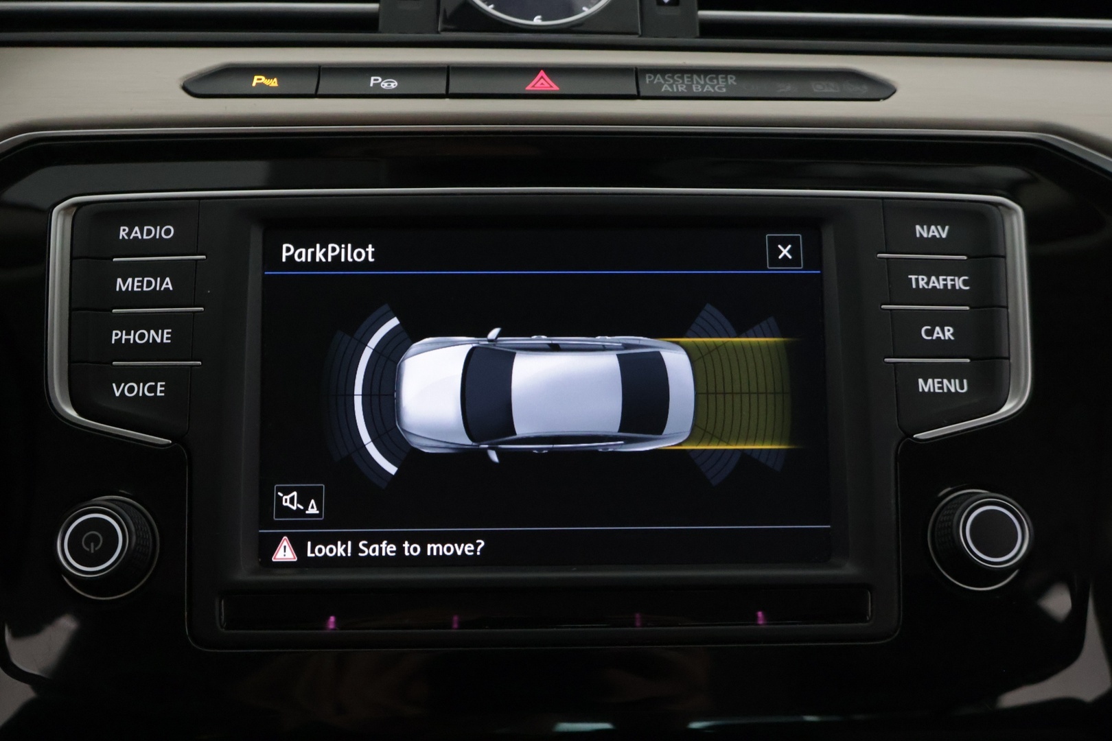VOLKSWAGEN Passat 2017
