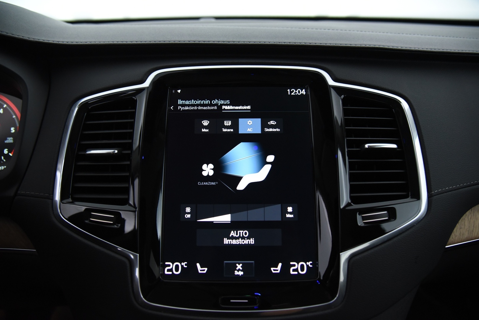 VOLVO XC90 2022