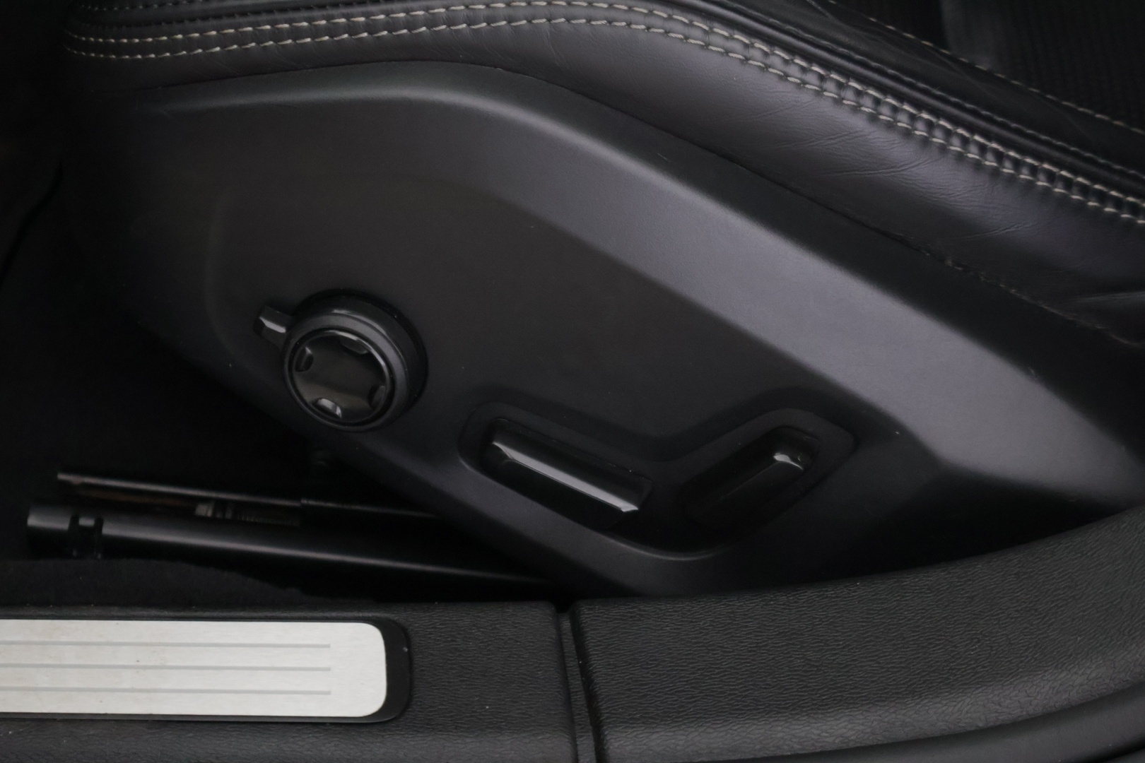VOLVO S60 2020