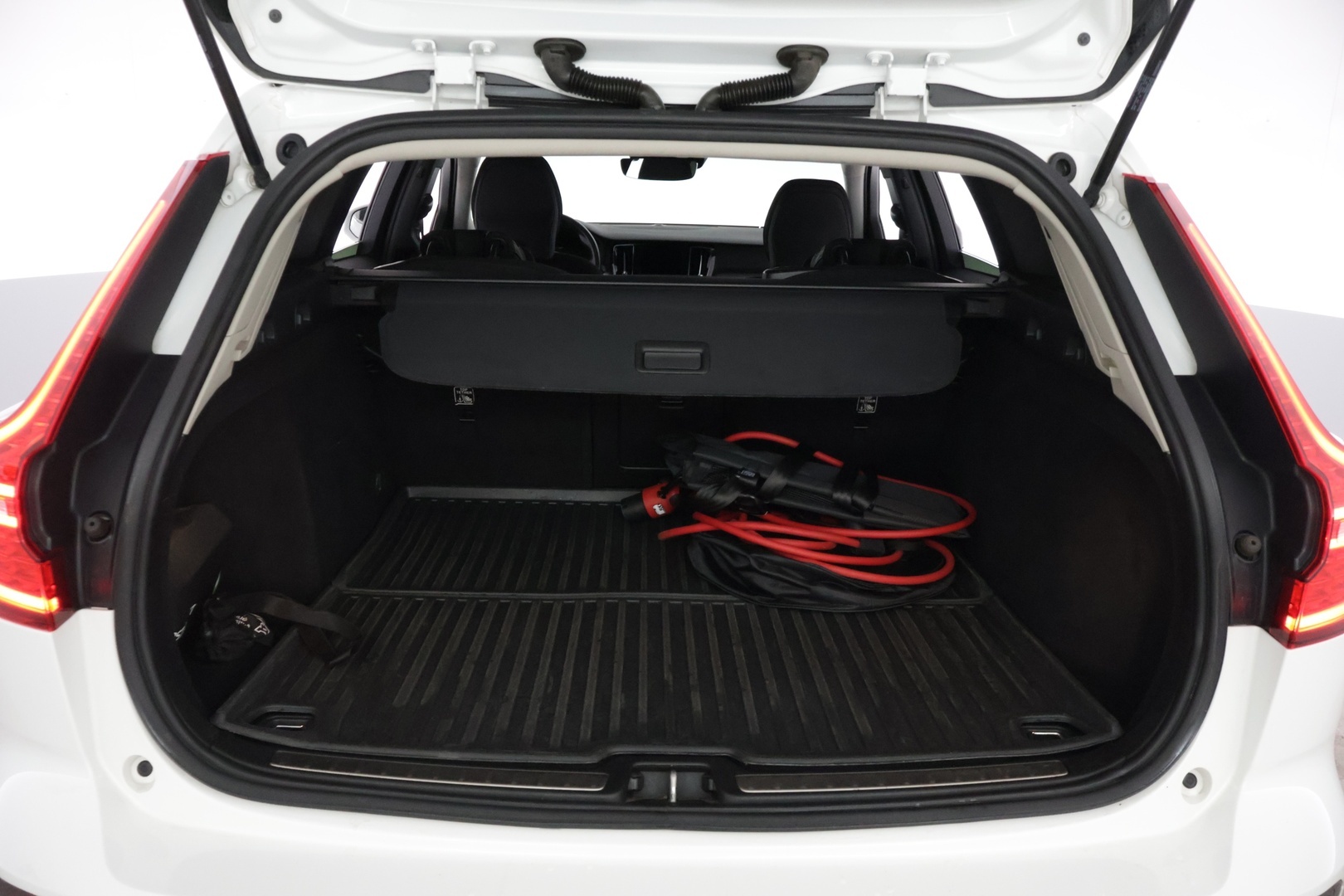 VOLVO V60 2020