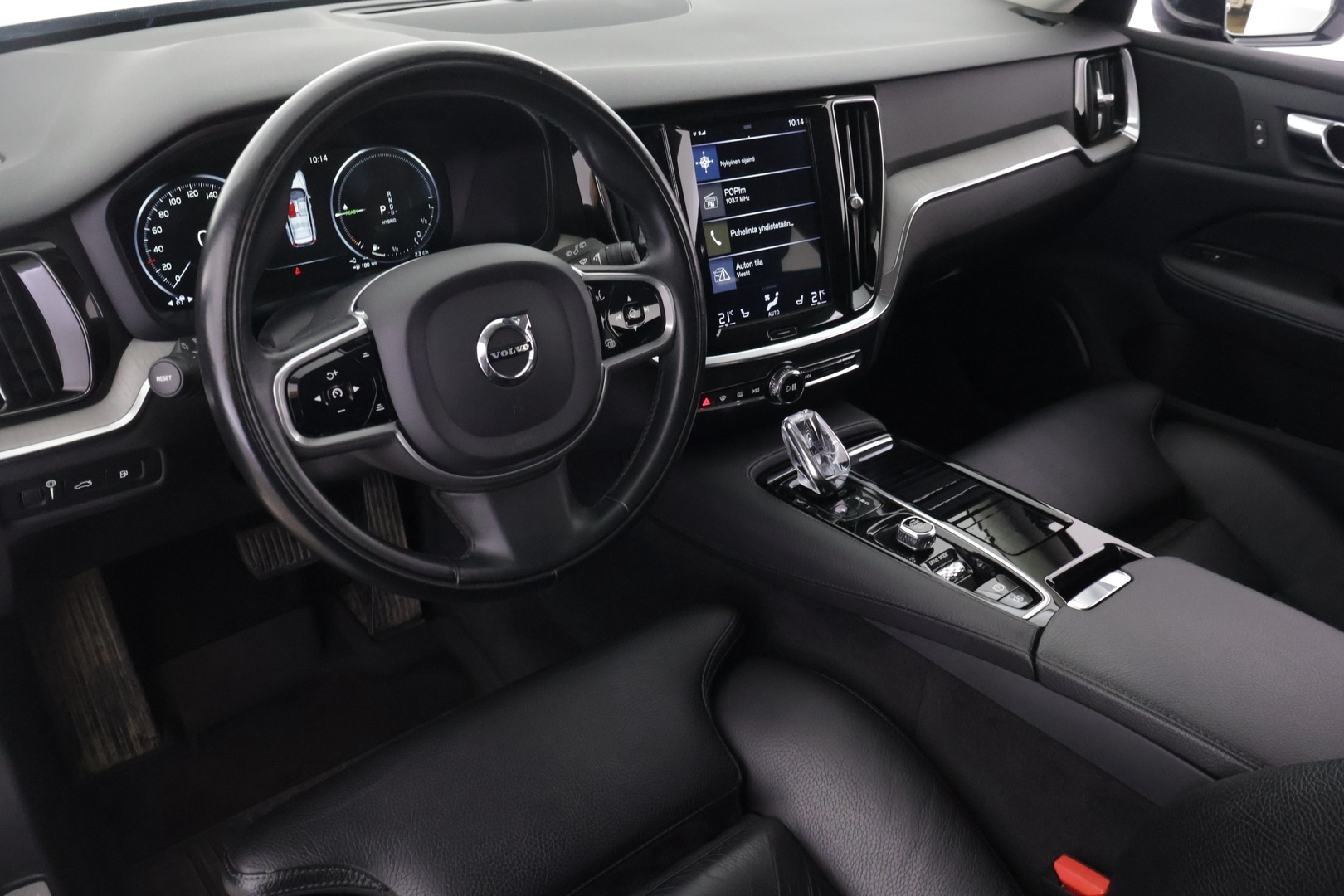 VOLVO V60 2020