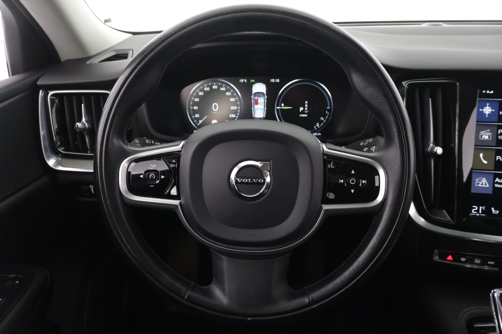 VOLVO V60 2020